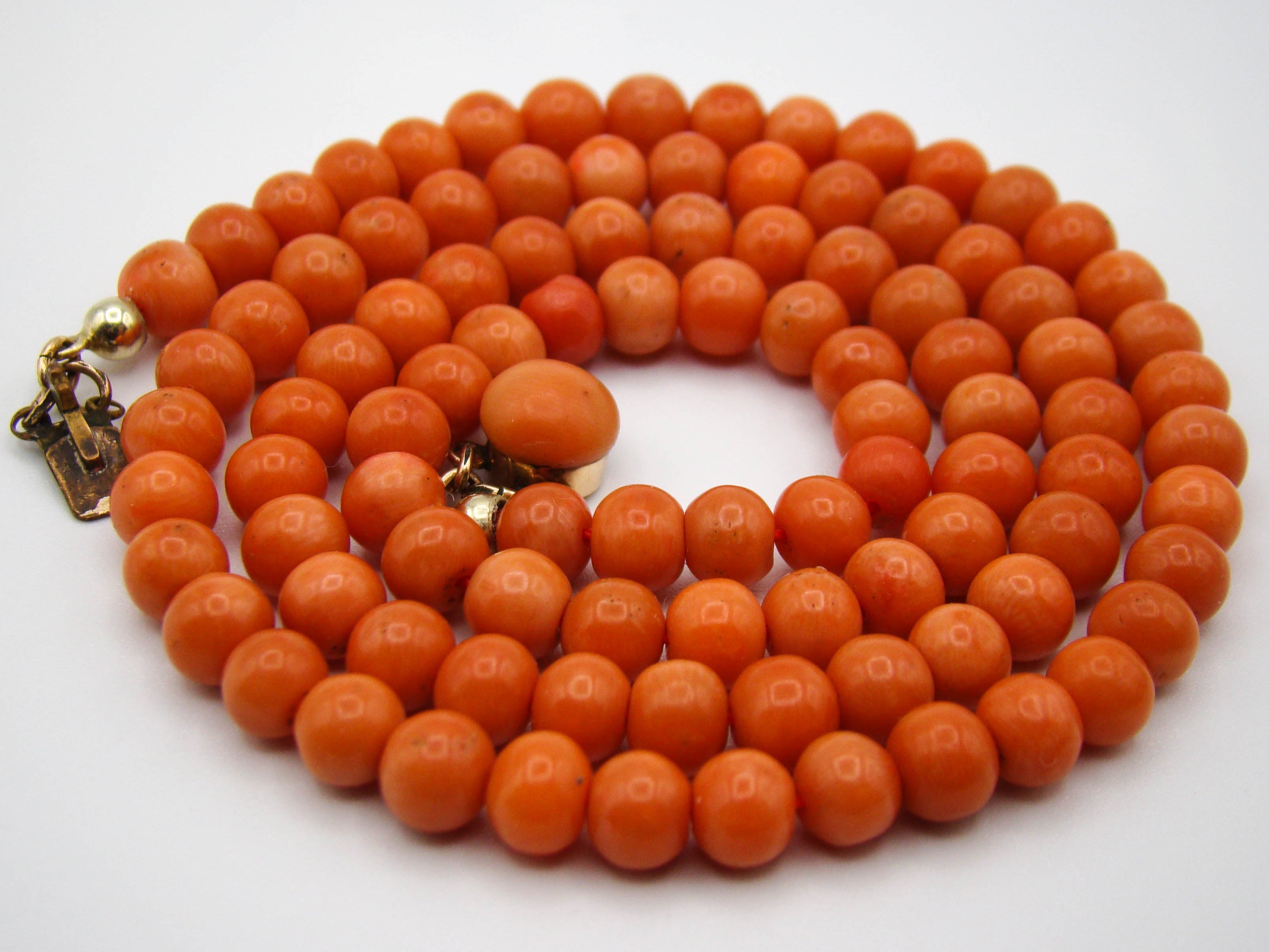 antique coral, natural coral, undyed coral, dark salmon coral, Italian coral, pacific coral, Sardinian Coral, sea coral, Mediterranean necklace, Mediterranean chain, coral necklace, handcarved coral, 14 karat gold