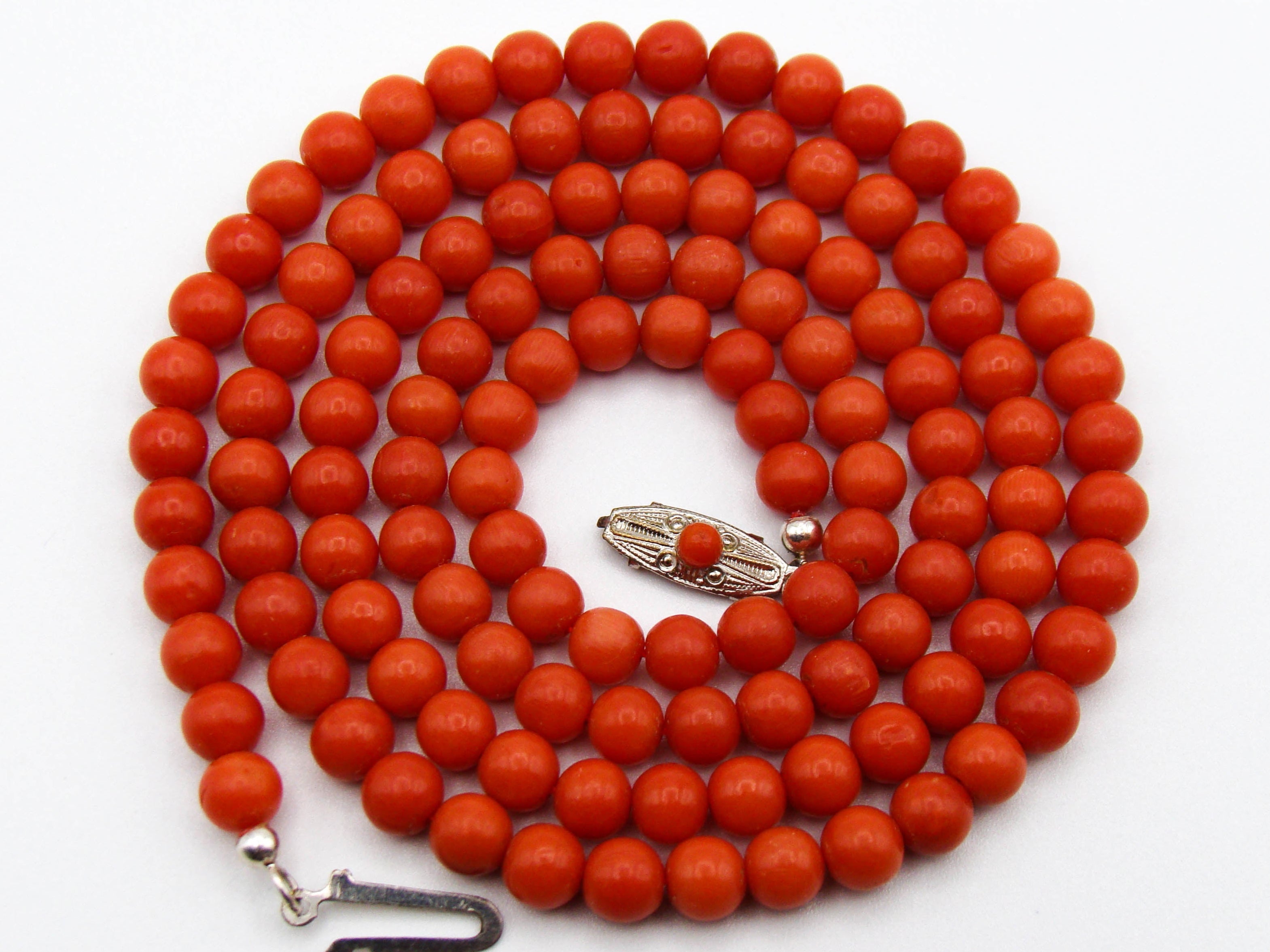 antique coral, natural coral, undyed coral, dark red coral, blood red coral, Italian coral, pacific coral, Sardinian Coral, red coral, sea coral, Mediterranean necklace, Mediterranean coral, Mediterranean chain coral beads, handcarved, aka red, handcarved