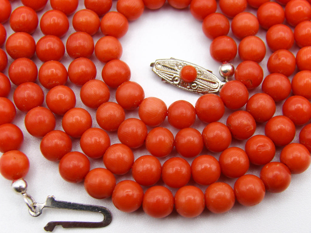 antique coral, natural coral, undyed coral, dark red coral, blood red coral, Italian coral, pacific coral, Sardinian Coral, red coral, sea coral, Mediterranean necklace, Mediterranean coral, Mediterranean chain coral beads, handcarved, aka red, handcarved