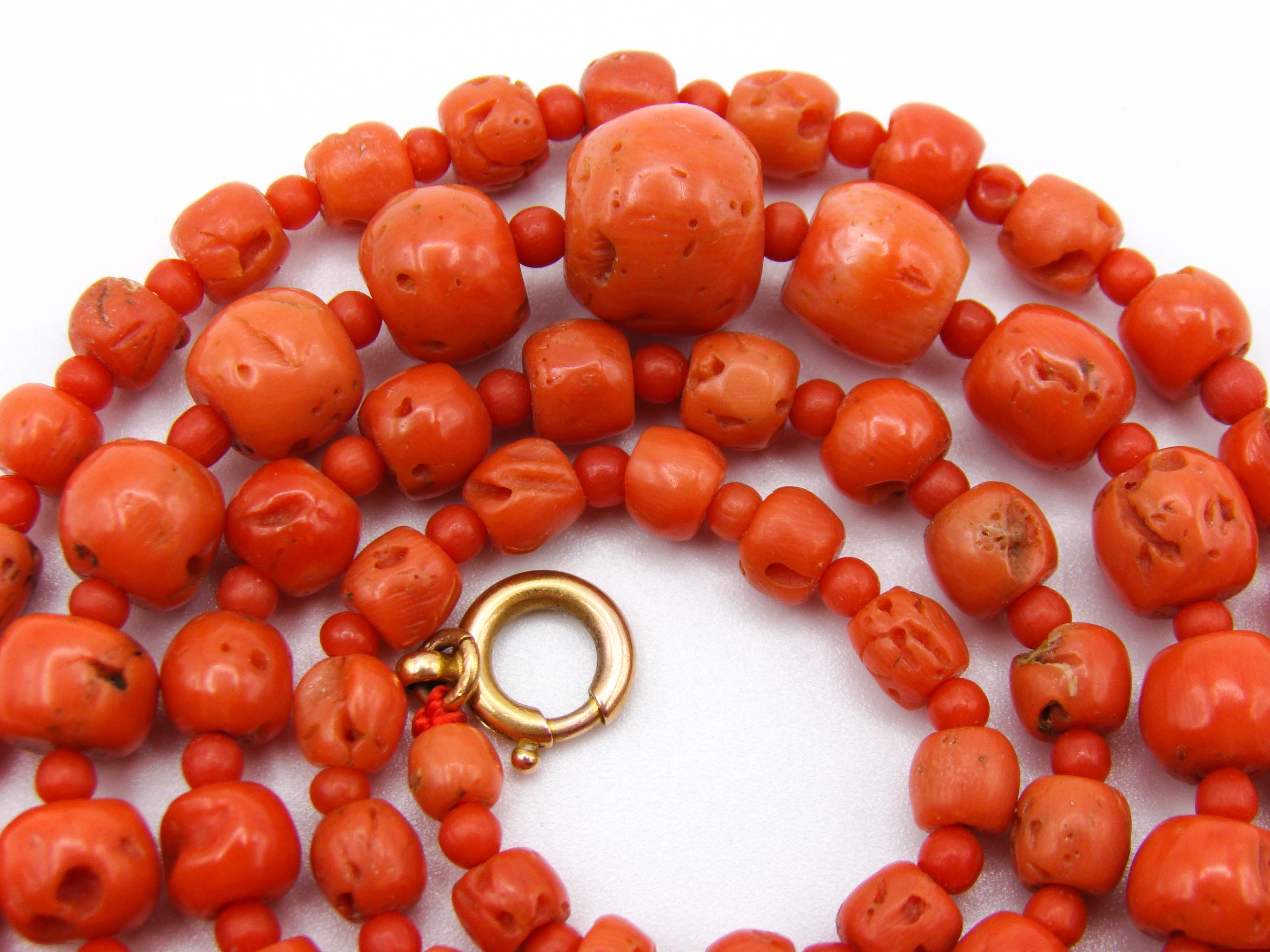 antique coral, natural coral, undyed coral, dark salmon coral, Italian coral, pacific coral, Sardinian Coral, sea coral, Mediterranean necklace, Mediterranean chain, coral necklace, handcarved coral, 18 karat gold clasp