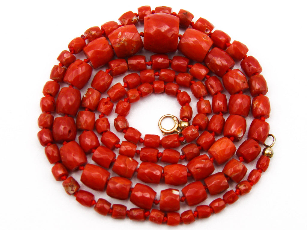 antique coral, natural coral, undyed coral, dark red coral, blood red coral, Italian coral, pacific coral, Sardinian Coral, Coral beads, Coral Rosary beads, Coral chain, Coral necklace, sea coral, aka coral, 9 karat gold clasp
