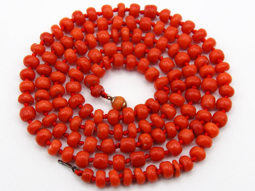 antique coral, natural coral, undyed coral, dark red coral, blood red coral, Italian coral, pacific coral, Sardinian Coral, sea coral, Mediterranean coral, Mediterranean red, Mediterranean chain, Mediterranean necklace, coral chain, coral necklace, 8 karat gold clasp
