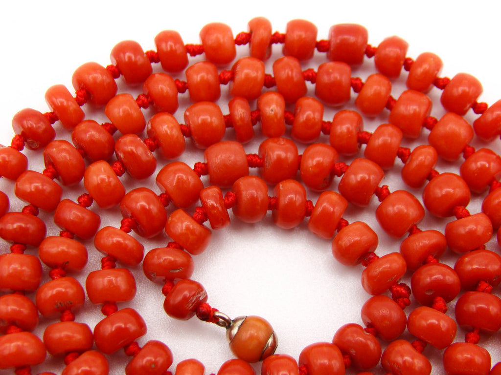 antique coral, natural coral, undyed coral, dark red coral, blood red coral, Italian coral, pacific coral, Sardinian Coral, sea coral, Mediterranean coral, Mediterranean red, Mediterranean chain, Mediterranean necklace, coral chain, coral necklace, 8 karat gold clasp