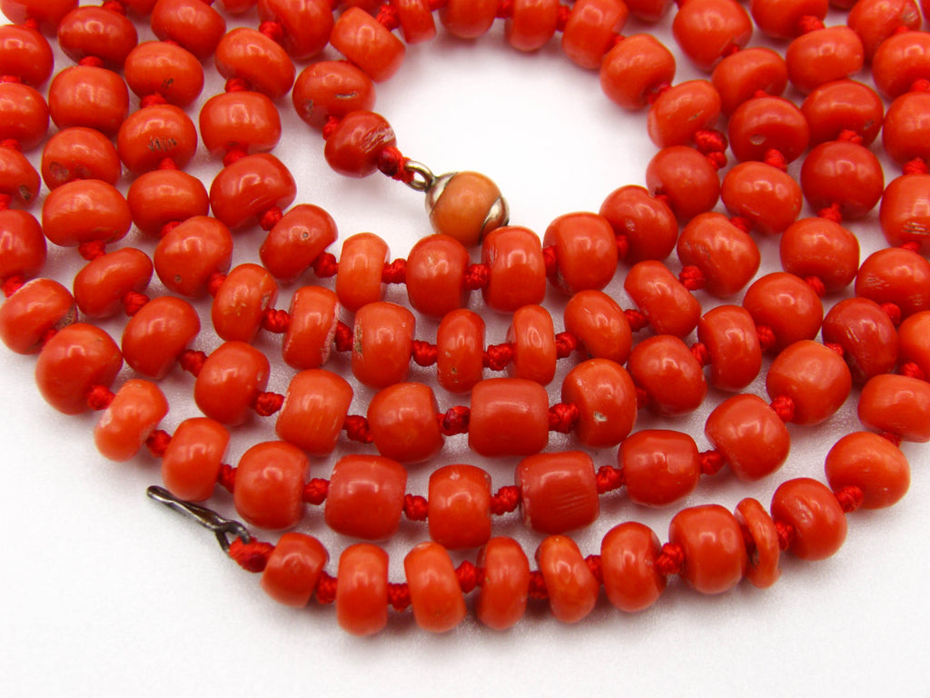 antique coral, natural coral, undyed coral, dark red coral, blood red coral, Italian coral, pacific coral, Sardinian Coral, sea coral, Mediterranean coral, Mediterranean red, Mediterranean chain, Mediterranean necklace, coral chain, coral necklace, 8 karat gold clasp
