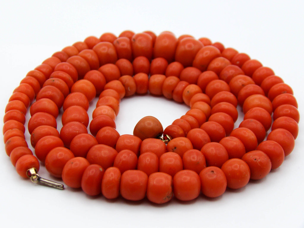 antique coral, natural coral, undyed coral, dark red coral, blood red coral, Italian coral, pacific coral, Sardinian Coral, sea coral, Mediterranean coral, Mediterranean red, Mediterranean chain, Mediterranean necklace, coral chain, coral necklace, 9 karat gold clasp