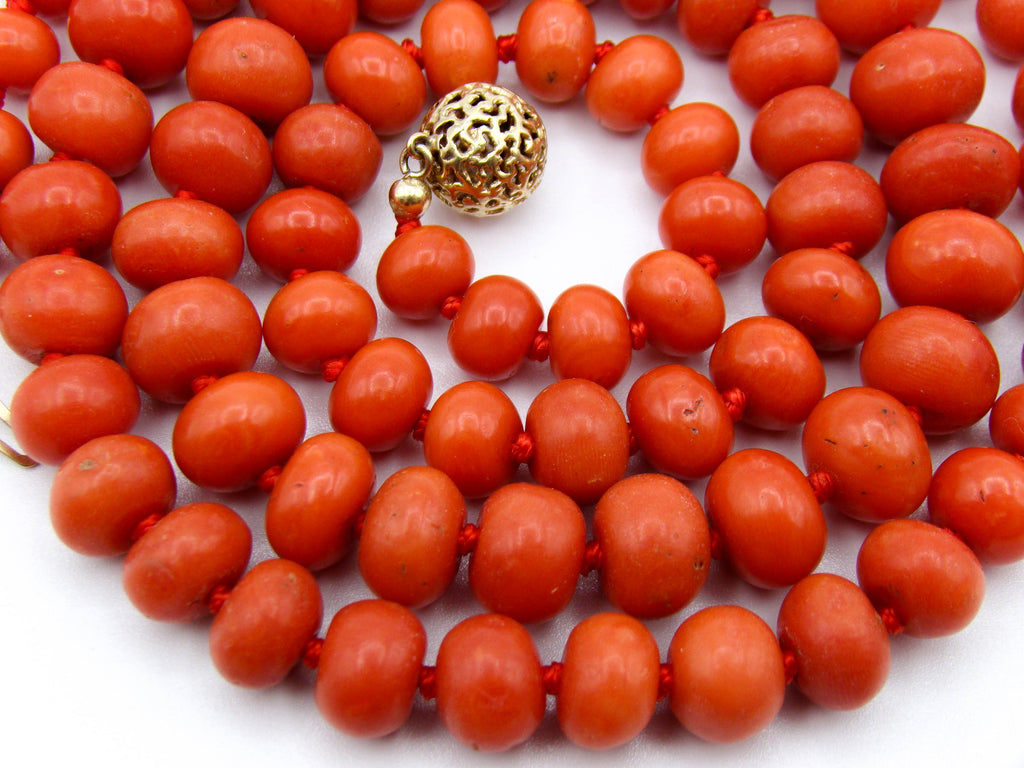 antique coral, natural coral, undyed coral, dark red coral, blood red coral, Italian coral, pacific coral, Sardinian Coral, sea coral, Mediterranean coral, Mediterranean red, Mediterranean chain, Mediterranean necklace, coral chain, coral necklace, 14 karat gold clasp