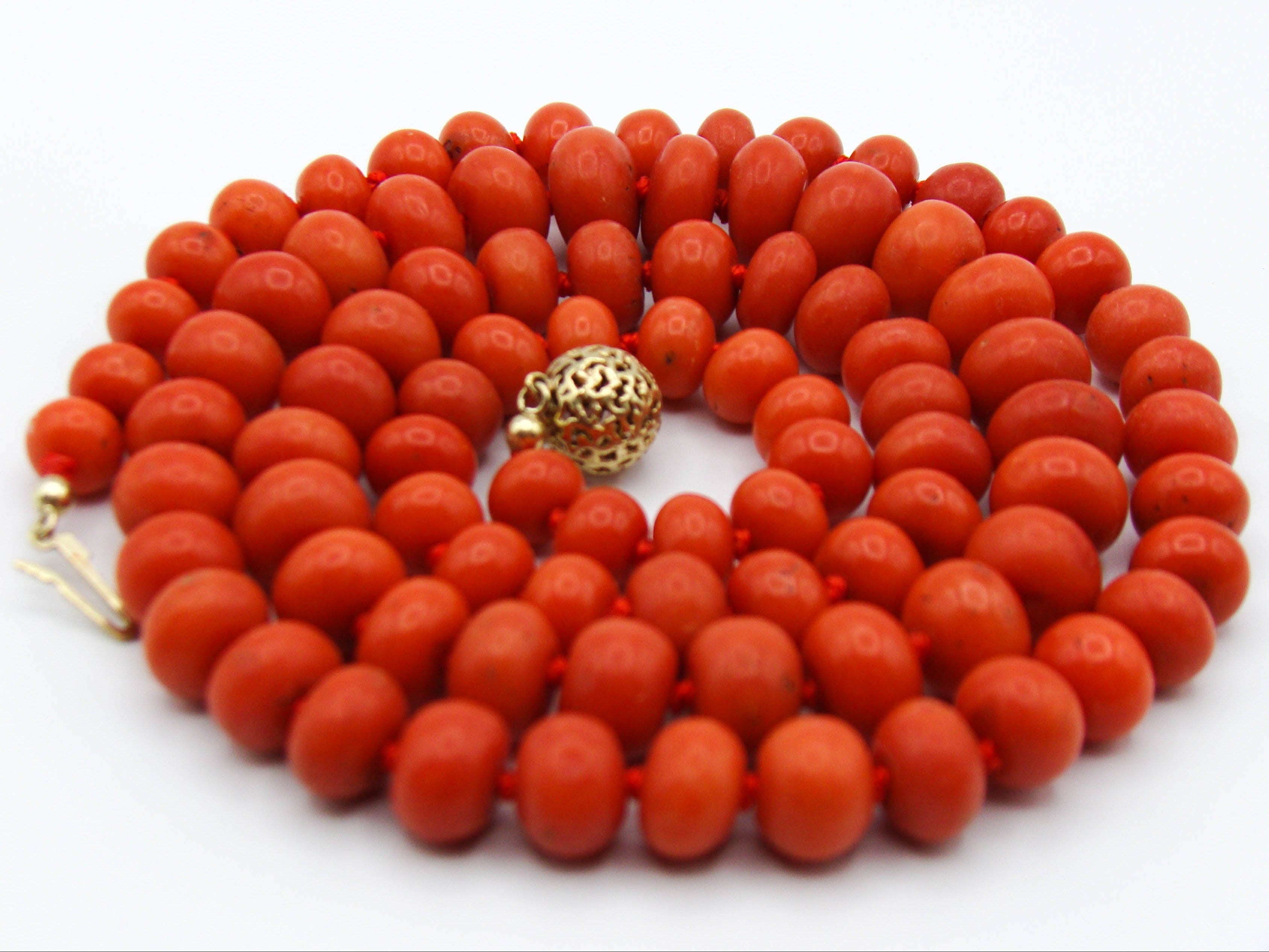 antique coral, natural coral, undyed coral, dark red coral, blood red coral, Italian coral, pacific coral, Sardinian Coral, sea coral, Mediterranean coral, Mediterranean red, Mediterranean chain, Mediterranean necklace, coral chain, coral necklace, 14 karat gold clasp