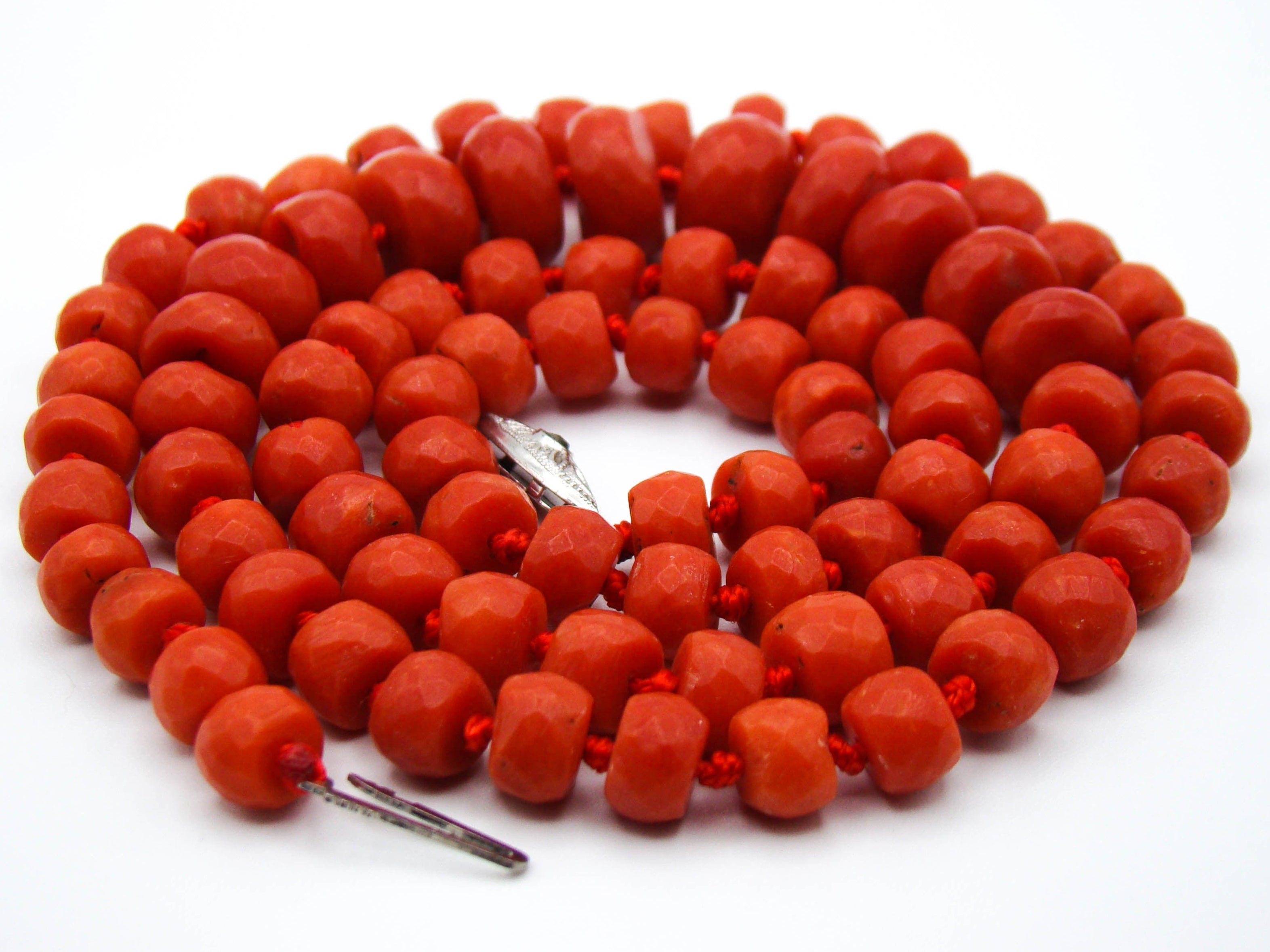 antique coral, natural coral, undyed coral, dark red coral, blood red coral, Italian coral, pacific coral, Sardinian Coral, Coral beads, Coral Rosary beads, Coral chain, Coral necklace, sea coral, aka coral, silver 925 clasp