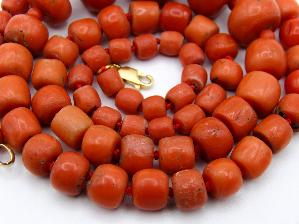 antique coral, natural coral, undyed coral, dark salmon coral, Italian coral, pacific coral, Sardinian Coral, sea coral, Mediterranean necklace, Mediterranean chain, coral necklace, handcarved coral, 18 karat gold clasp