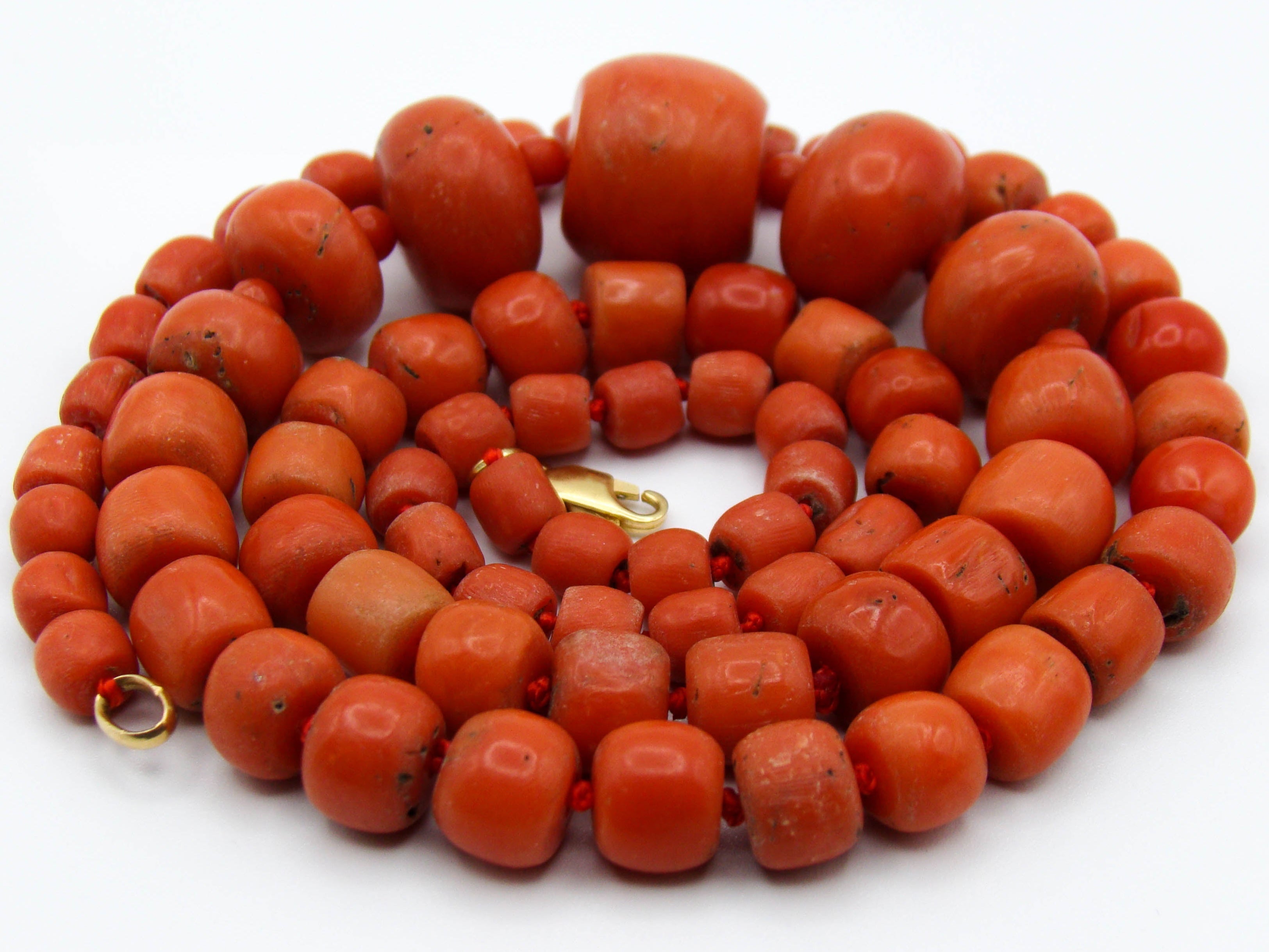 antique coral, natural coral, undyed coral, dark salmon coral, Italian coral, pacific coral, Sardinian Coral, sea coral, Mediterranean necklace, Mediterranean chain, coral necklace, handcarved coral, 18 karat gold clasp