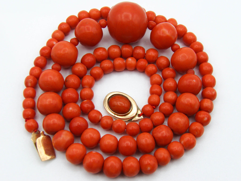 antique coral, natural coral, undyed coral, dark red coral, blood red coral, Italian coral, pacific coral, Sardinian Coral, sea coral, Mediterranean coral, Mediterranean red, Mediterranean chain, Mediterranean necklace, coral chain, coral necklace, 14 karat gold clasp