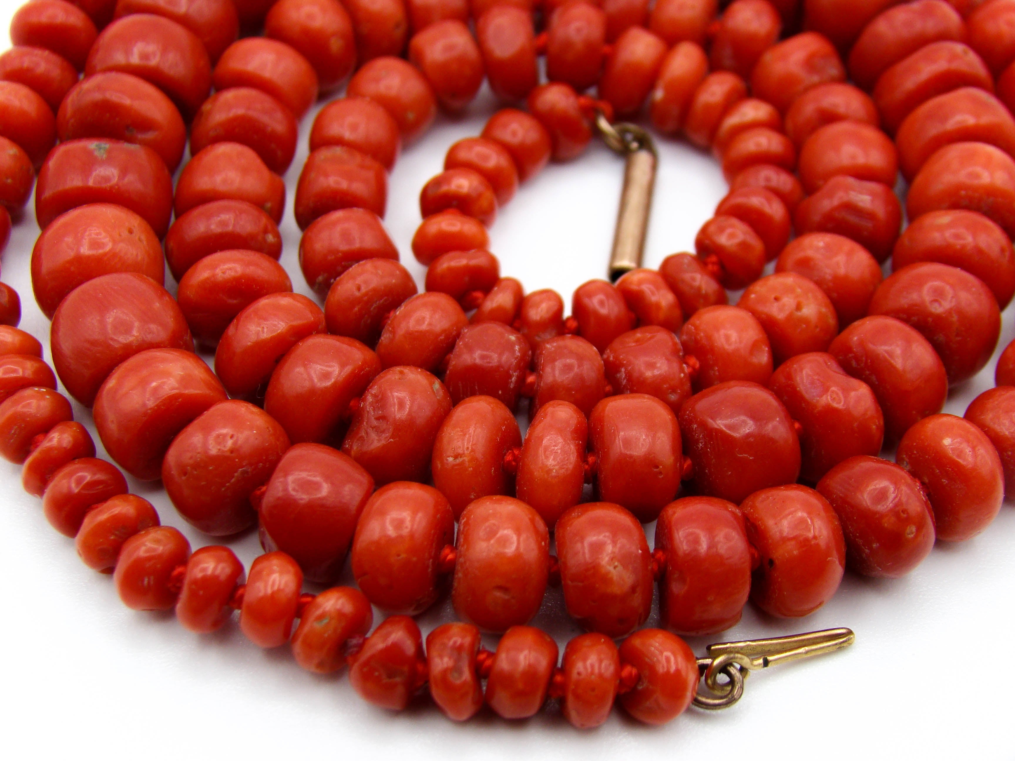 antique coral, natural coral, undyed coral, dark red coral, blood red coral, Italian coral, pacific coral, Sardinian Coral, Coral beads, Coral Rosary beads, Coral chain, Coral necklace, sea coral, aka coral, 9 karat gold clasp