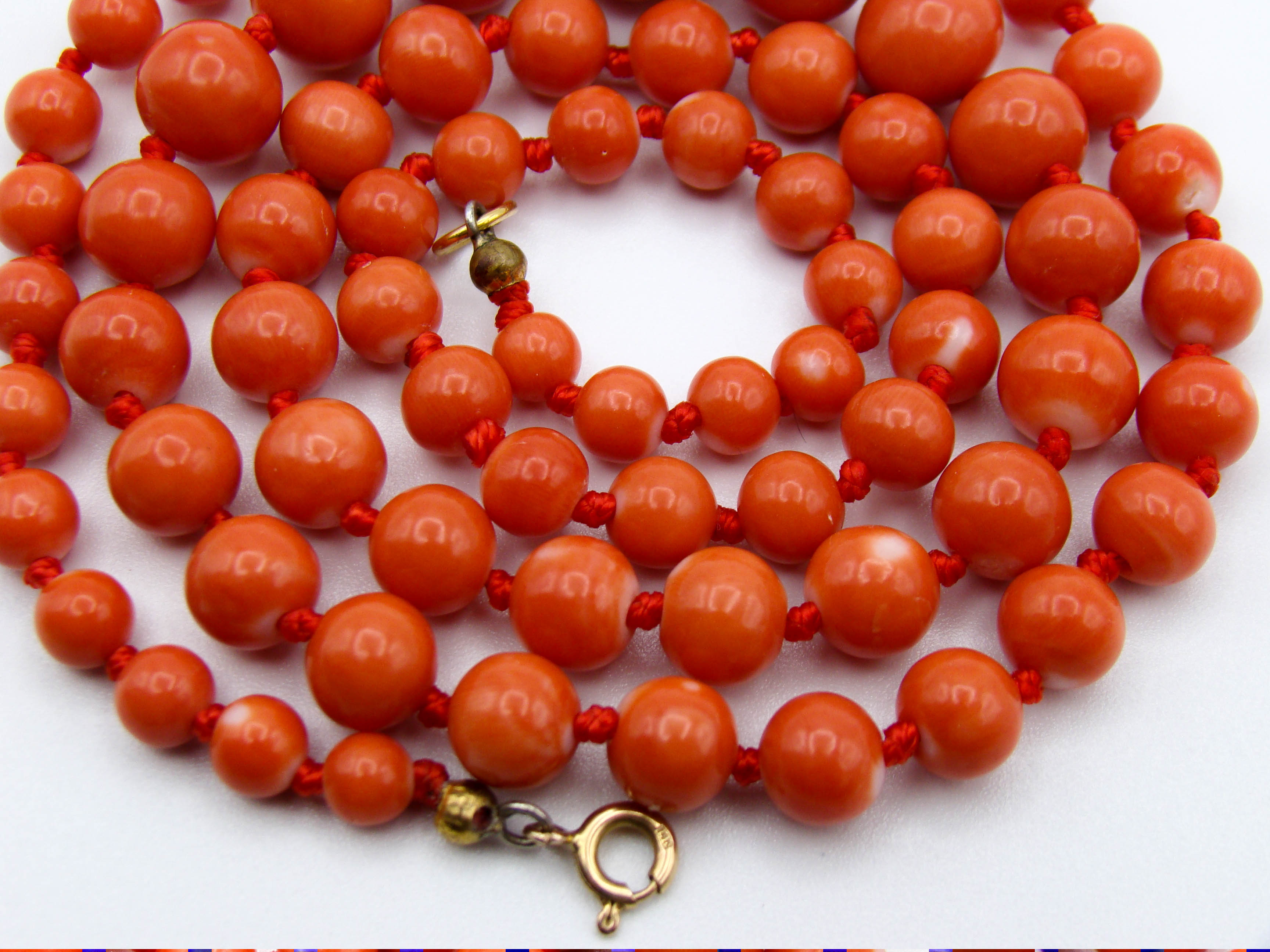 antique coral, natural coral, undyed coral, dark momo orange coral, Italian coral, pacific coral, Sardinian Coral, sea coral, momo coral, Mediterranean chain, Mediterranean necklace, 14 karat gold clasp, momo coral