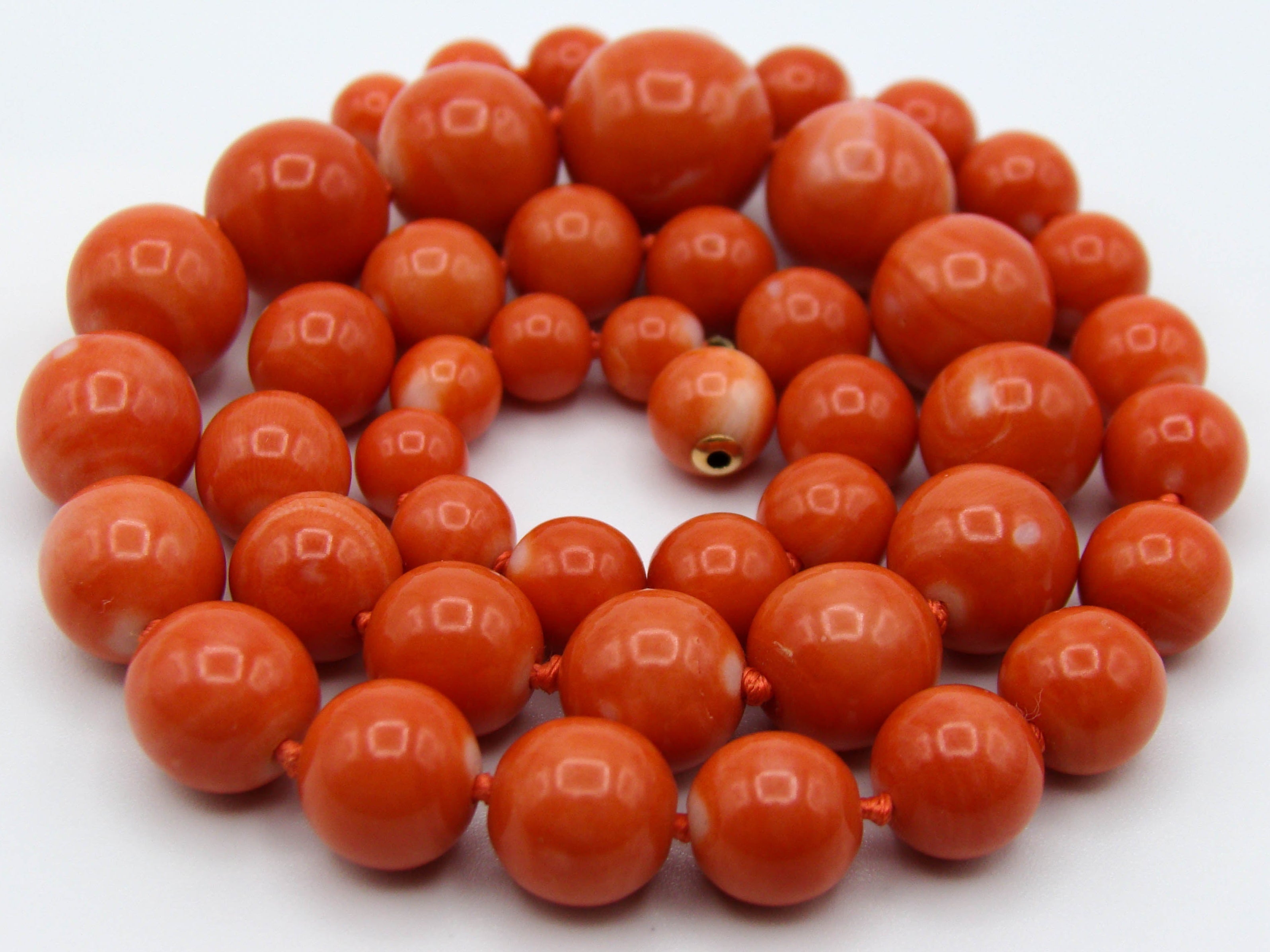 antique coral, natural coral, undyed coral, dark momo orange coral, Italian coral, pacific coral, Sardinian Coral, sea coral, momo coral, Mediterranean chain, Mediterranean necklace, 14 karat gold clasp, momo coral
