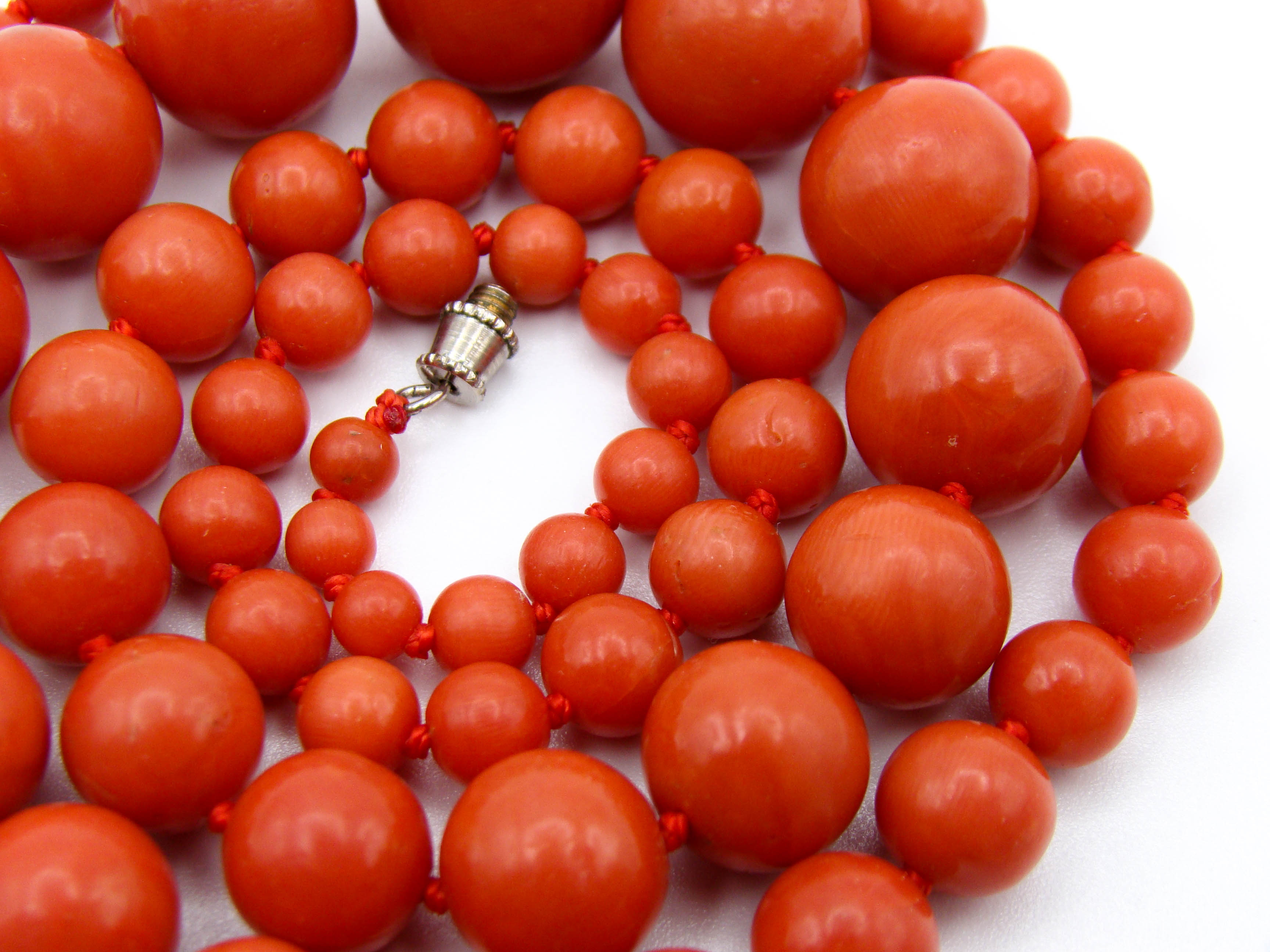 antique coral, natural coral, undyed coral, dark red coral, blood red coral, Italian coral, pacific coral, Sardinian Coral, Coral beads, Coral Rosary beads, Coral chain, Coral necklace, sea coral, aka coral