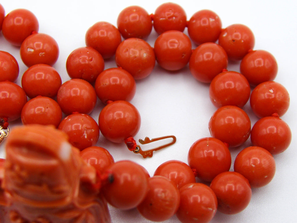 antique coral, natural coral, undyed coral, dark red coral, blood red coral, Italian coral, pacific coral, Sardinian Coral, sea coral, Mediterranean coral, Mediterranean red, Mediterranean chain, Mediterranean necklace, coral chain, coral necklace, 14 karat gold clasp, coral pendant, Meditrerranean pendant, Momo pendant