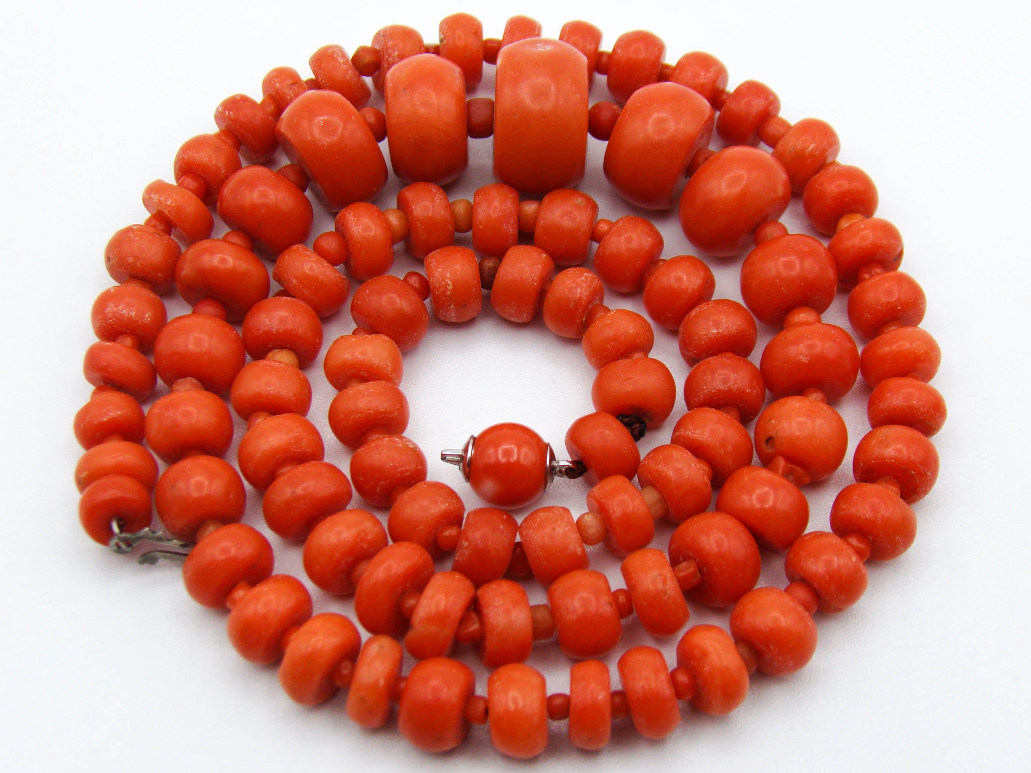 antique coral, natural coral, undyed coral, dark red coral, blood red coral, Italian coral, pacific coral, Sardinian Coral, sea coral, Mediterranean coral, Mediterranean red, Mediterranean chain, Mediterranean necklace, coral chain, coral necklace, silver 925 clasp