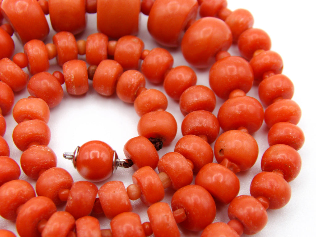 antique coral, natural coral, undyed coral, dark red coral, blood red coral, Italian coral, pacific coral, Sardinian Coral, sea coral, Mediterranean coral, Mediterranean red, Mediterranean chain, Mediterranean necklace, coral chain, coral necklace, silver 925 clasp