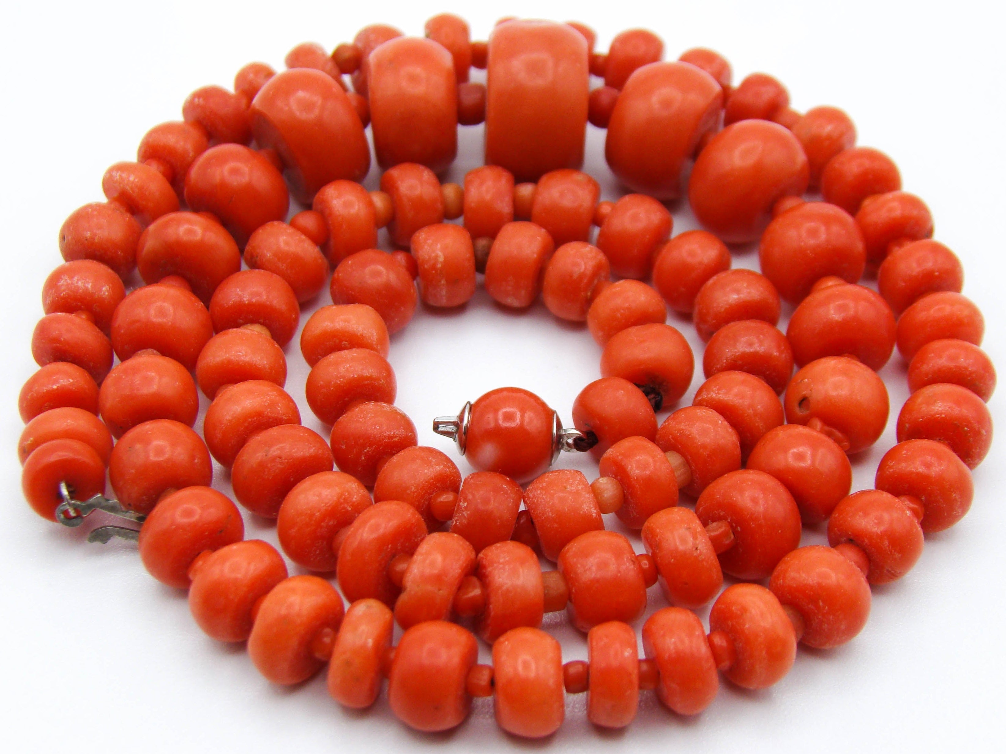 antique coral, natural coral, undyed coral, dark red coral, blood red coral, Italian coral, pacific coral, Sardinian Coral, sea coral, Mediterranean coral, Mediterranean red, Mediterranean chain, Mediterranean necklace, coral chain, coral necklace, silver 925 clasp