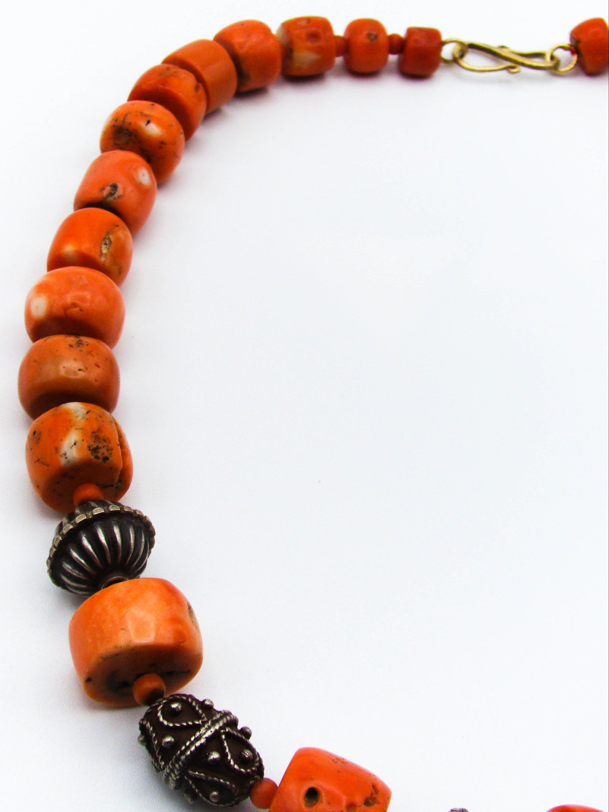 antique coral, natural coral, undyed coral, momo salmon coral, Italian coral, pacific coral, Sardinian Coral, sea coral, Mediterranean coral, Mediterranean necklace, Mediterranean chain, coral necklace, Mediterranean momo coral, handcarved coral, momo coral, 9 karat Gold clasp, salmon coral, Sterling silver