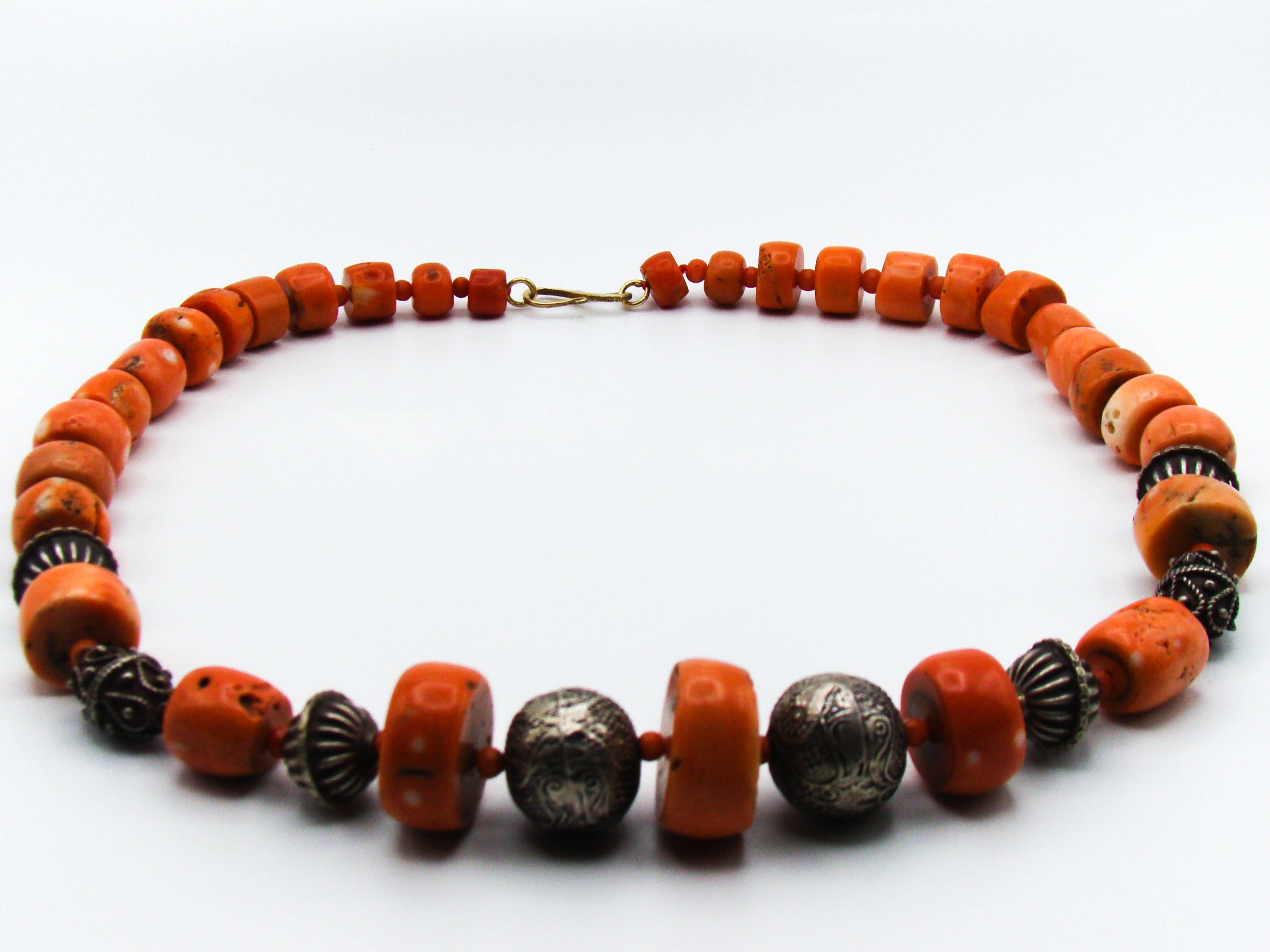 antique coral, natural coral, undyed coral, momo salmon coral, Italian coral, pacific coral, Sardinian Coral, sea coral, Mediterranean coral, Mediterranean necklace, Mediterranean chain, coral necklace, Mediterranean momo coral, handcarved coral, momo coral, 9 karat Gold clasp, salmon coral, Sterling silver