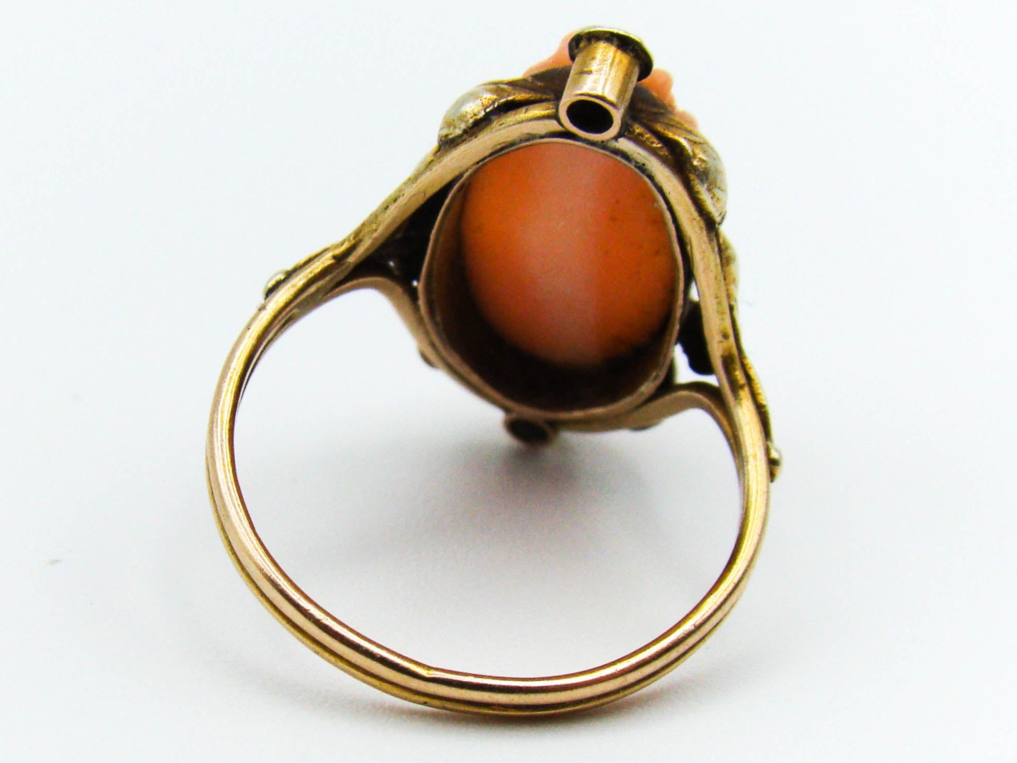 antique coral, natural coral, undyed coral, momo salmon coral, cameo coral, momo cameo, salmon cameo, Italian coral, pacific coral, Sardinian Coral, sea coral, Mediterranean coral, Mediterranean ring, coral ring, handcarved coral, 14 karat gold