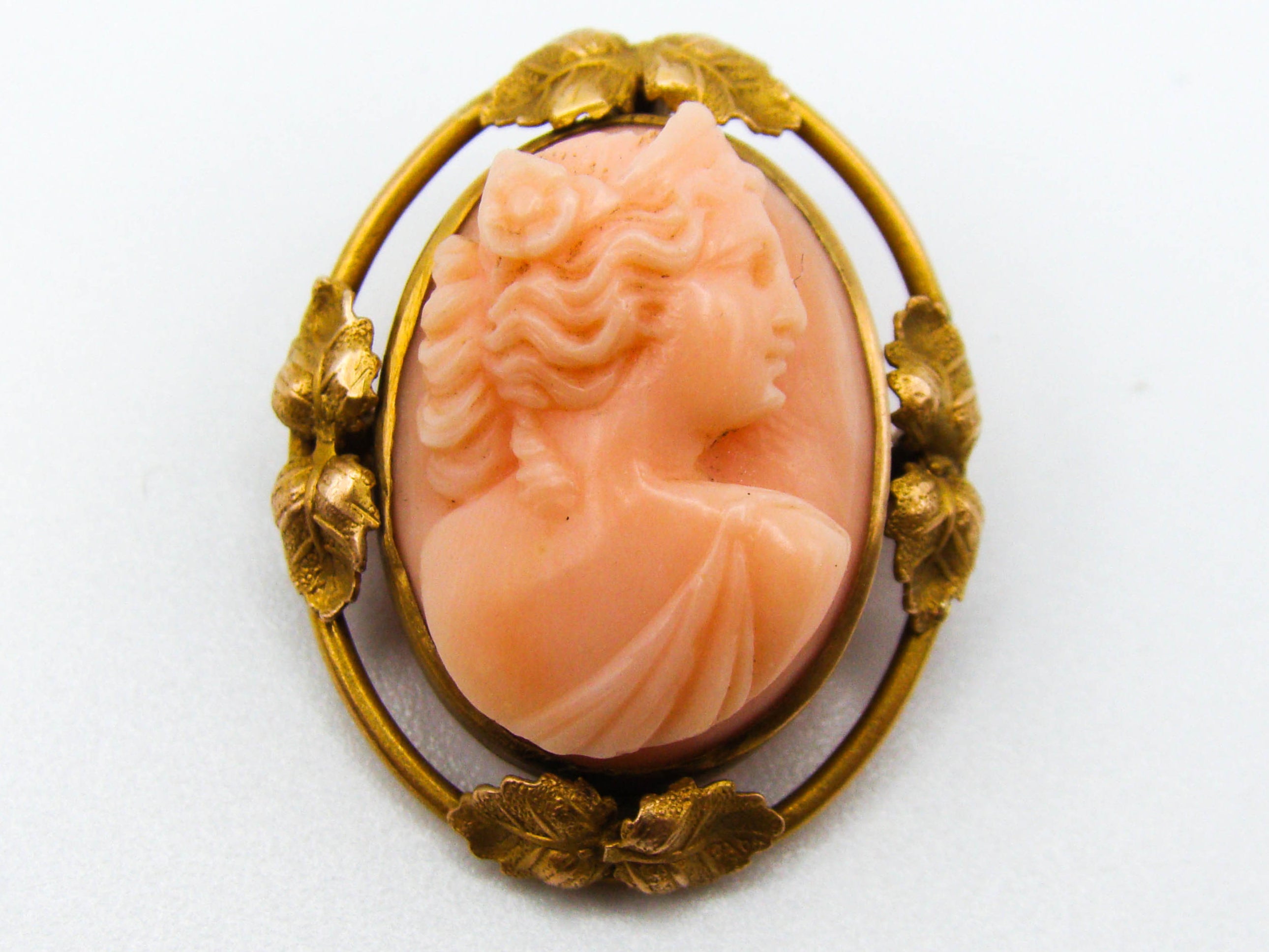 antique coral, natural coral, undyed coral, salmon coral, Italian coral, pacific coral, Sardinian Coral, sea coral, Mediterranean coral, Mediterranean brooch, Mediterranean salmon, handcarved coral, coral brooch, salmon brooch, 14 karat gold