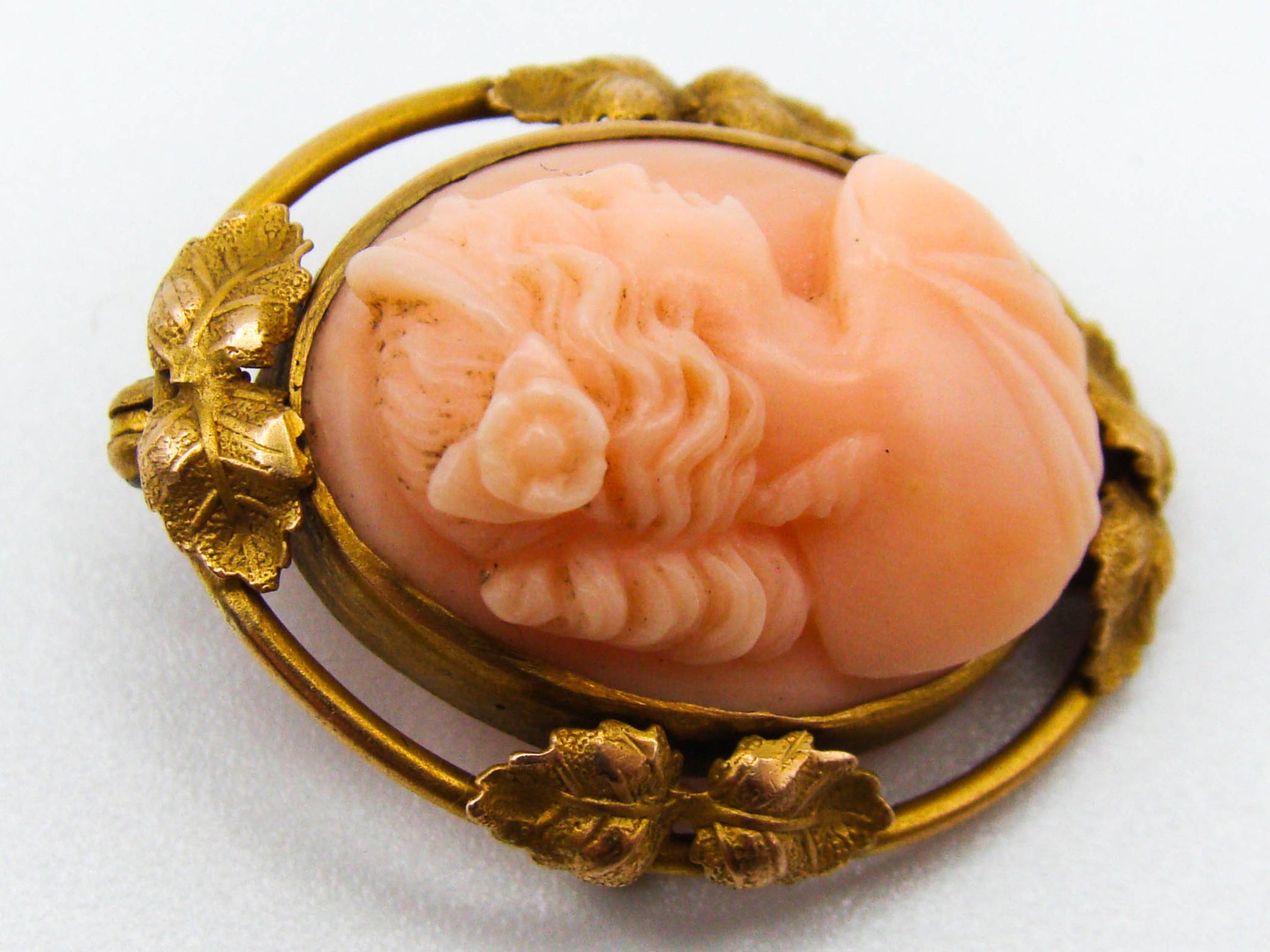 antique coral, natural coral, undyed coral, salmon coral, Italian coral, pacific coral, Sardinian Coral, sea coral, Mediterranean coral, Mediterranean brooch, Mediterranean salmon, handcarved coral, coral brooch, salmon brooch, 14 karat gold