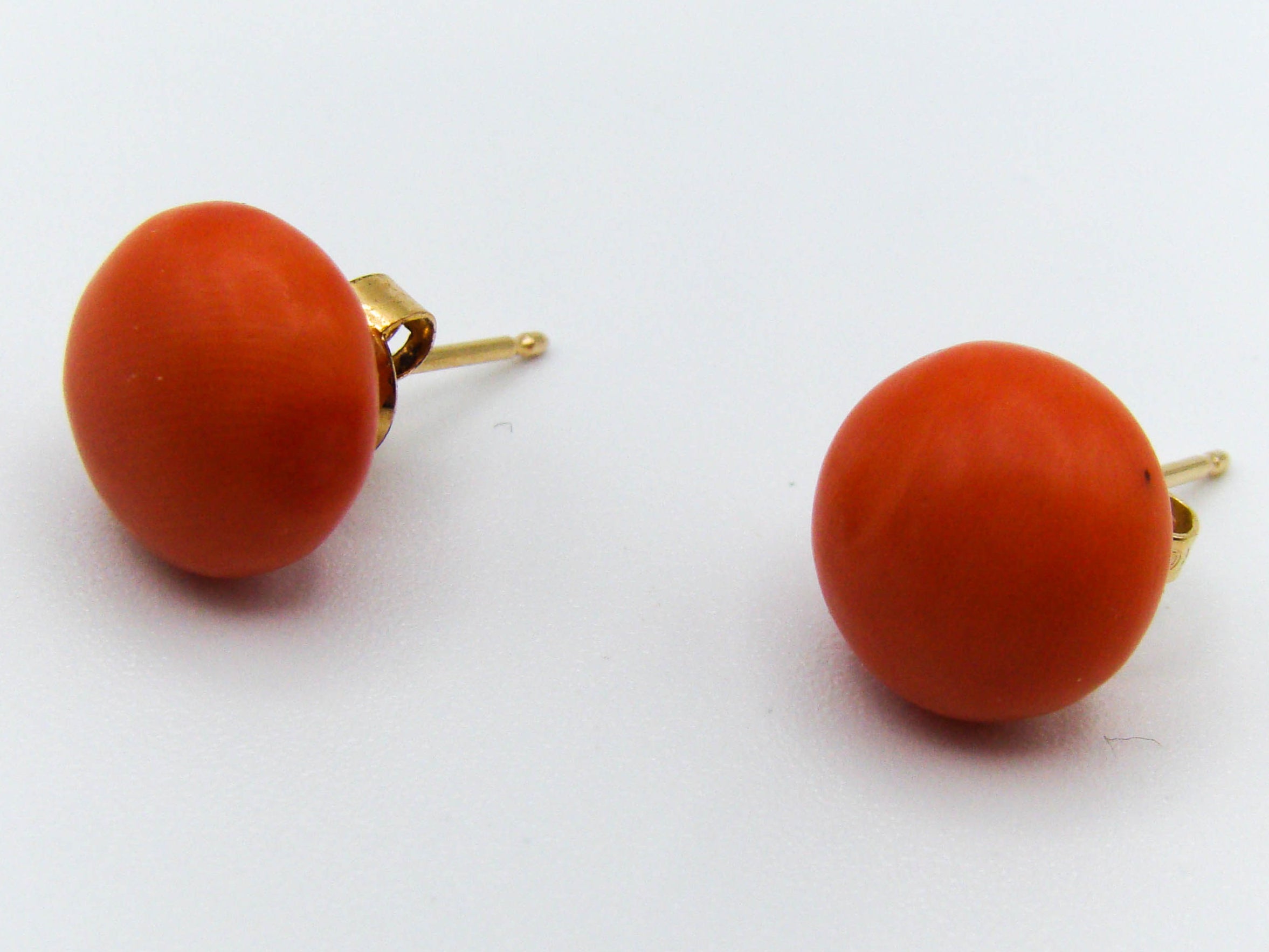 antique coral, natural coral, undyed coral, dark orange coral, Italian coral, pacific coral, Sardinian Coral, sea coral, Mediterranean coral, Mediterranean earrings, Mediterranean orange, coral earrings, handcarved coral, 14 karat gold