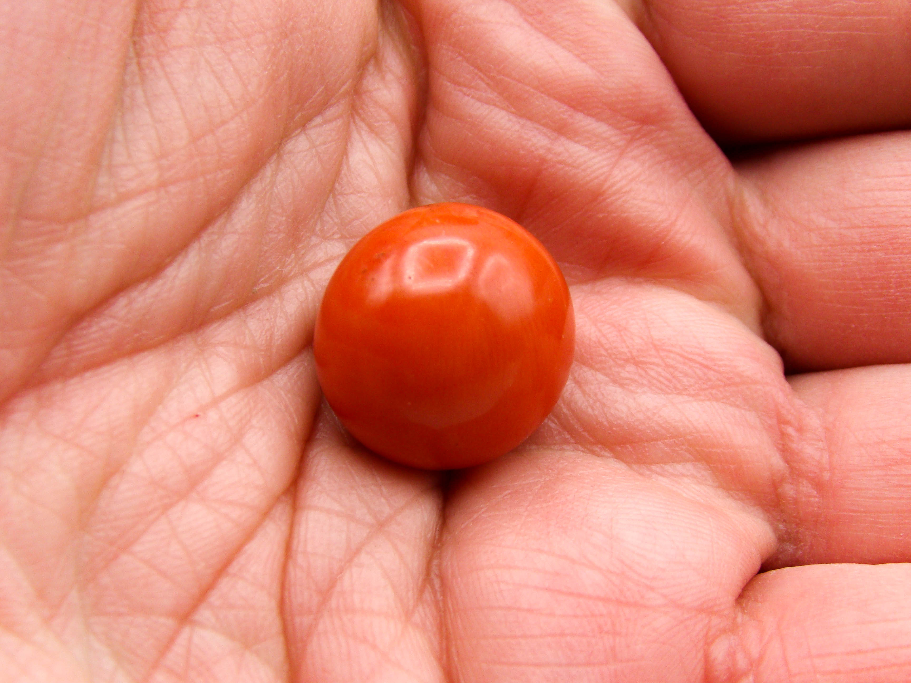 antique coral, natural coral, undyed coral, dark red coral, blood red coral, Italian coral, pacific coral, Sardinian Coral, red coral, sea coral, Mediterranean coral, Mediterranean bead, coral bead, handcarved, aka red, loss bead