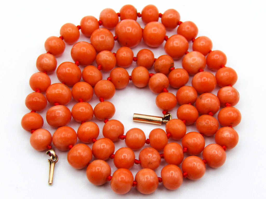 antique coral, natural coral, undyed coral, dark orange coral, Italian coral, pacific coral, Sardinian Coral, sea coral, Mediterranean coral, Mediterranean necklace, Mediterranean chain, coral necklace, handcarved coral, 14 karat gold clasp, Mediterranean orange