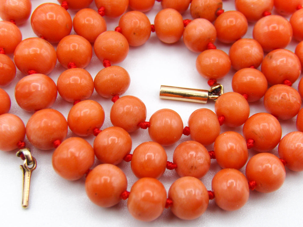 antique coral, natural coral, undyed coral, dark orange coral, Italian coral, pacific coral, Sardinian Coral, sea coral, Mediterranean coral, Mediterranean necklace, Mediterranean chain, coral necklace, handcarved coral, 14 karat gold clasp, Mediterranean orange