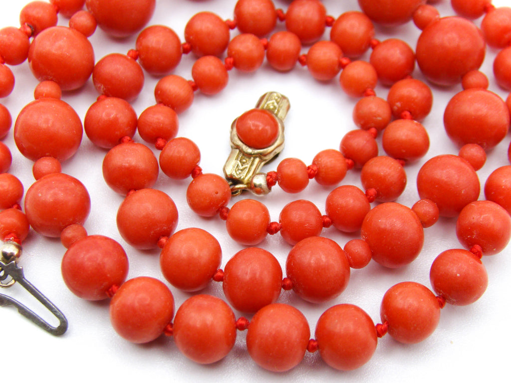 antique coral, natural coral, undyed coral, dark red coral, blood red coral, Italian coral, pacific coral, Sardinian Coral, Coral beads, Coral Rosary beads, Coral chain, Coral necklace, sea coral, aka coral, 8 karat gold clasp