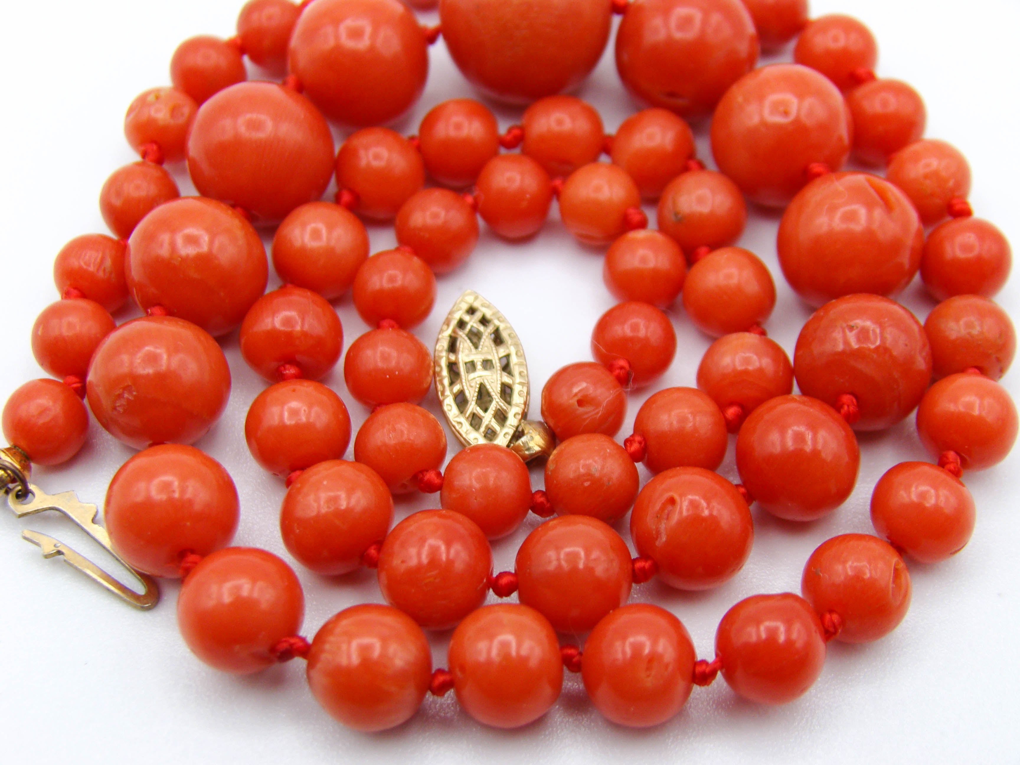 antique coral, natural coral, undyed coral, dark red coral, blood red coral, Italian coral, pacific coral, Sardinian Coral, Coral beads, Coral Rosary beads, Coral chain, Coral necklace, sea coral, aka coral, 14 karat gold clasp