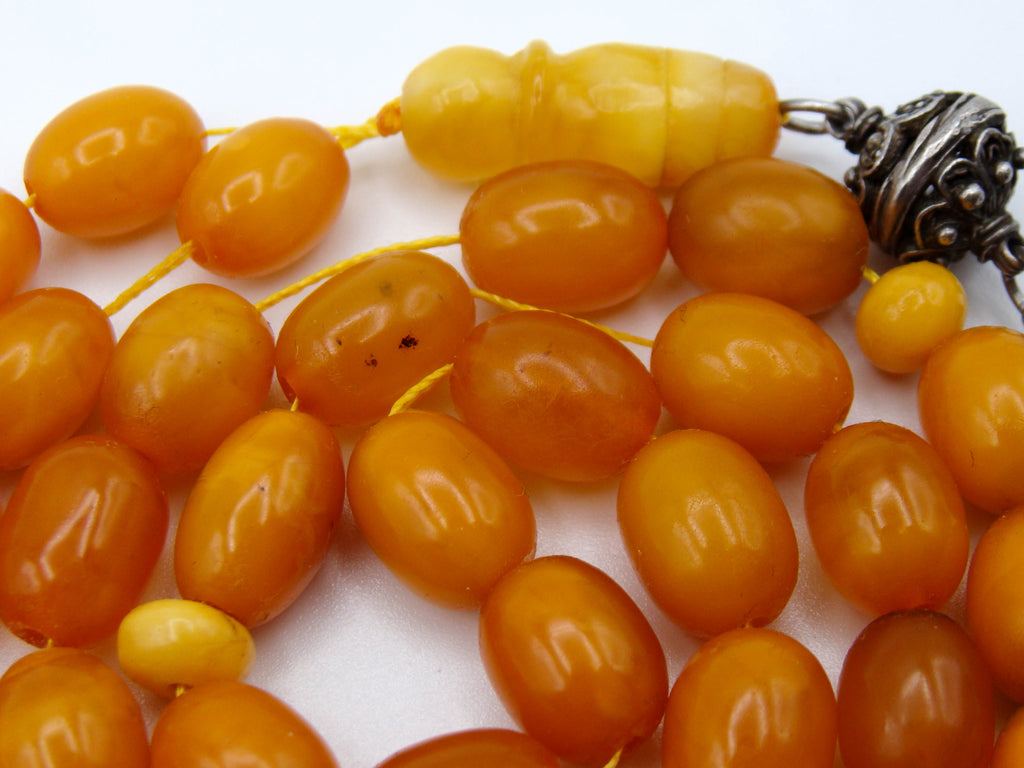 baltic amber, amber, antique, amber beads, egg Yolk, amber chain, Rosary beads, مسبحة, Masbaha, Muslim prayer beads حبيت الدورة ,العنبر الهندى