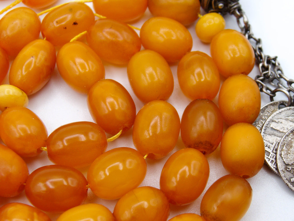 baltic amber, amber, antique, amber beads, egg Yolk, amber chain, Rosary beads, مسبحة, Masbaha, Muslim prayer beads حبيت الدورة ,العنبر الهندى