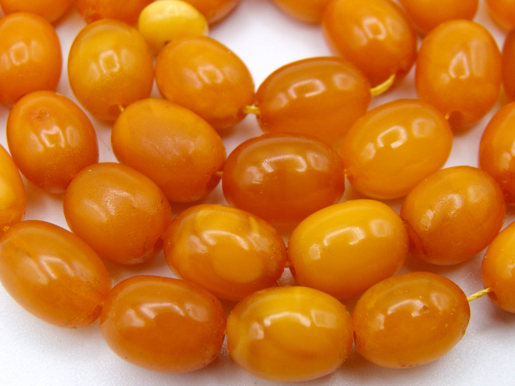 baltic amber, amber, antique, amber beads, egg Yolk, amber chain, Rosary beads, مسبحة, Masbaha, Muslim prayer beads حبيت الدورة ,العنبر الهندى