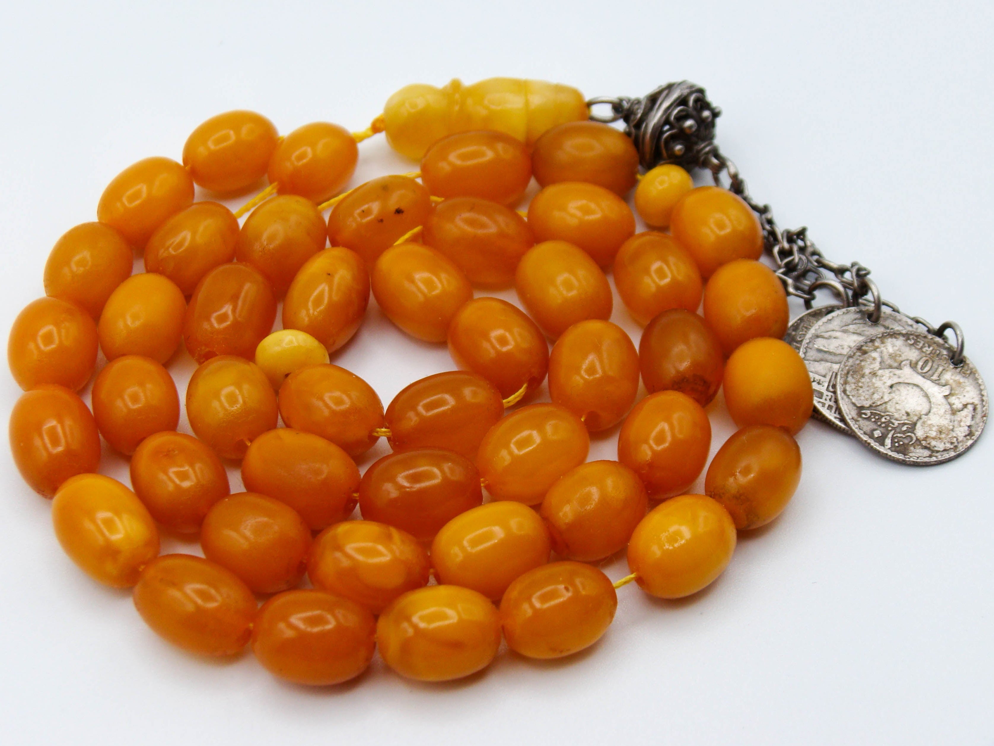 baltic amber, amber, antique, amber beads, egg Yolk, amber chain, Rosary beads, مسبحة, Masbaha, Muslim prayer beads حبيت الدورة ,العنبر الهندى