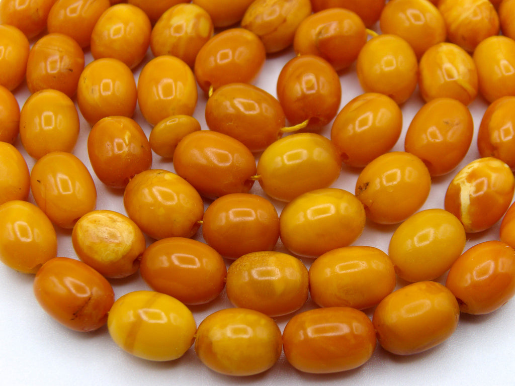 baltic amber, amber, antique, amber beads, egg Yolk, amber chain, Rosary beads, مسبحة, Masbaha, Muslim prayer beads حبيت الدورة ,العنبر الهندى