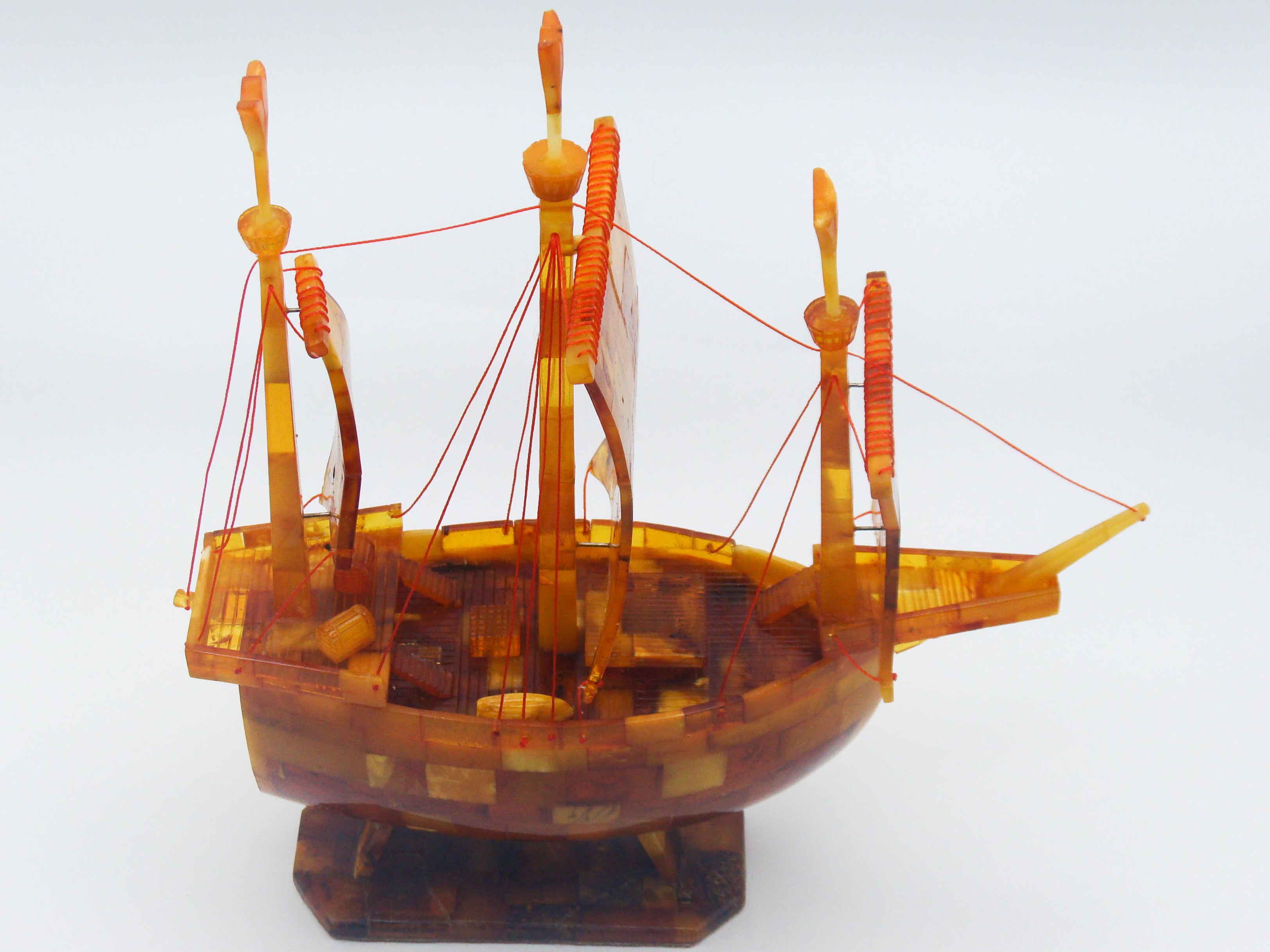 baltic amber, amber, antique, amber beads, egg Yolk, Muslim amber, ship, boat