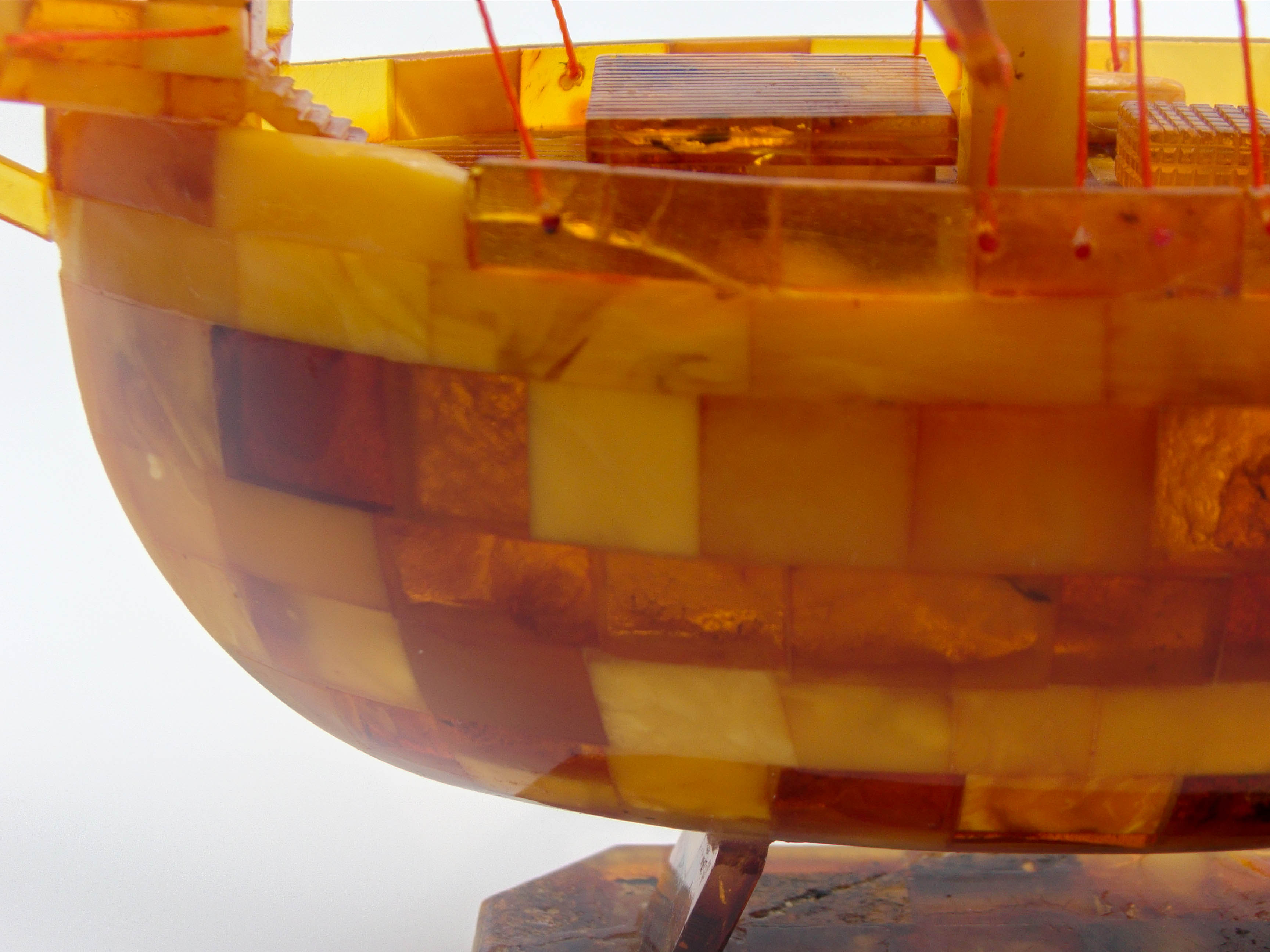 baltic amber, amber, antique, amber beads, egg Yolk, Muslim amber, ship, boat