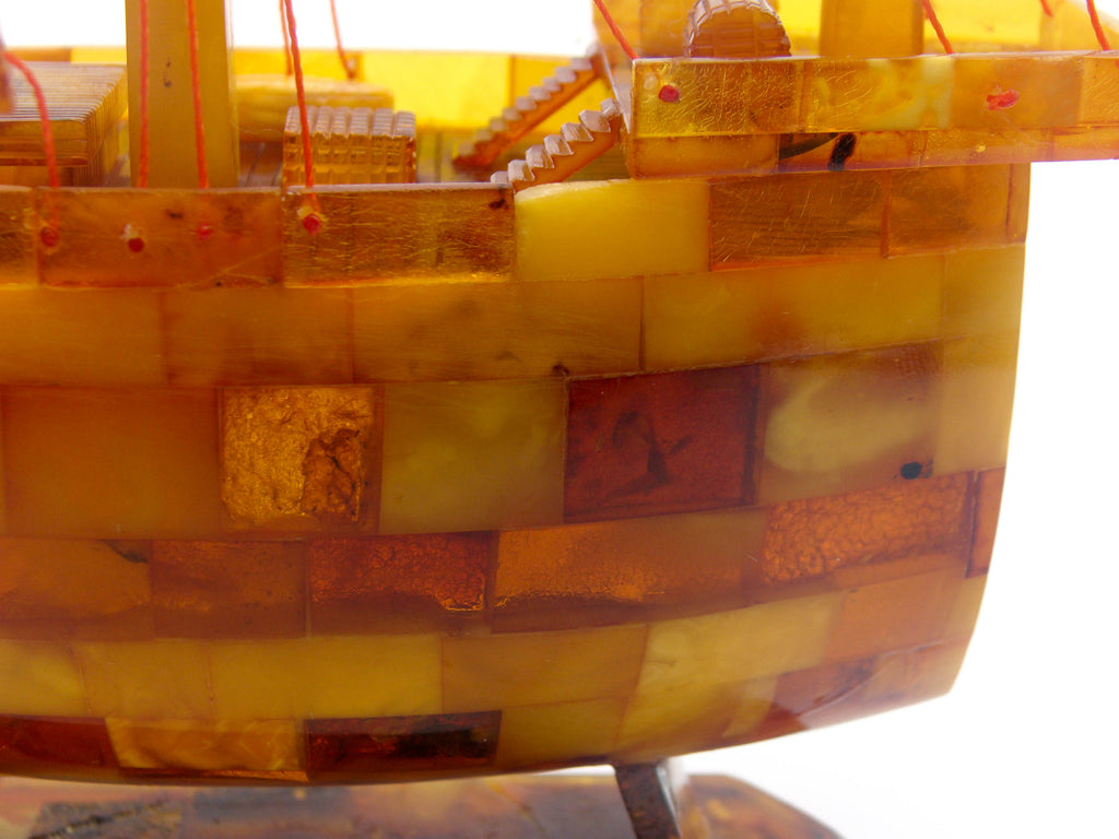 baltic amber, amber, antique, amber beads, egg Yolk, Muslim amber, ship, boat