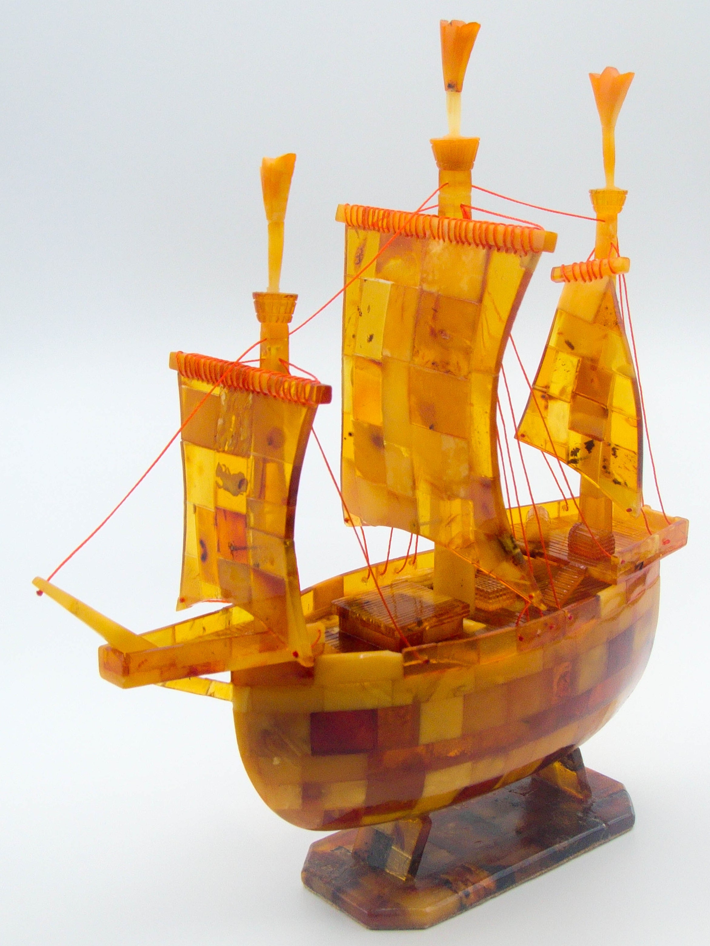baltic amber, amber, antique, amber beads, egg Yolk, Muslim amber, ship, boat