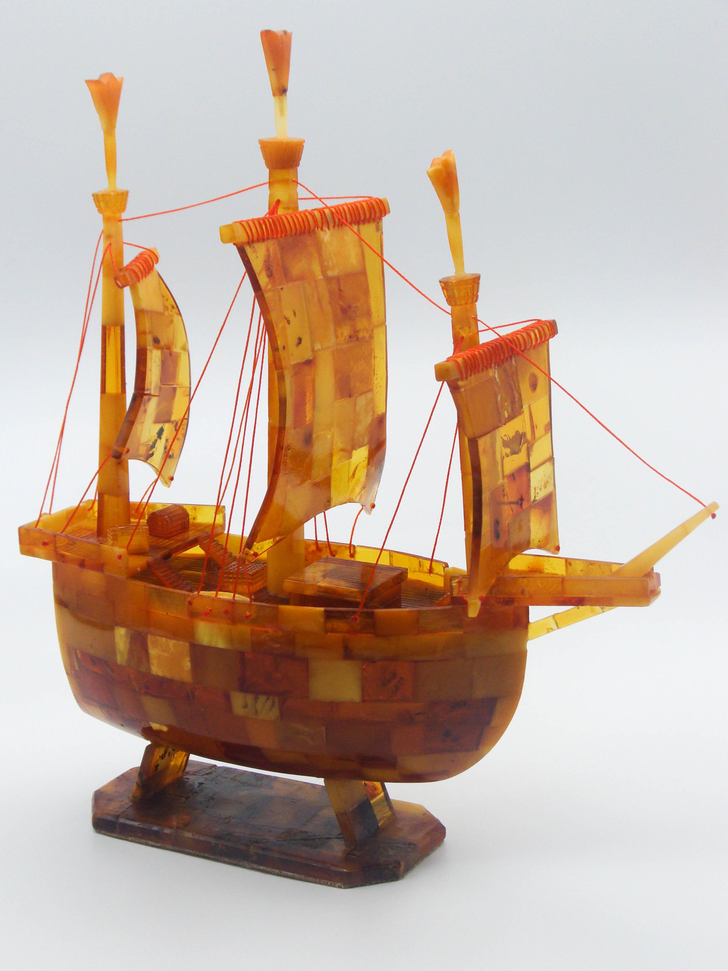 baltic amber, amber, antique, amber beads, egg Yolk, Muslim amber, ship, boat