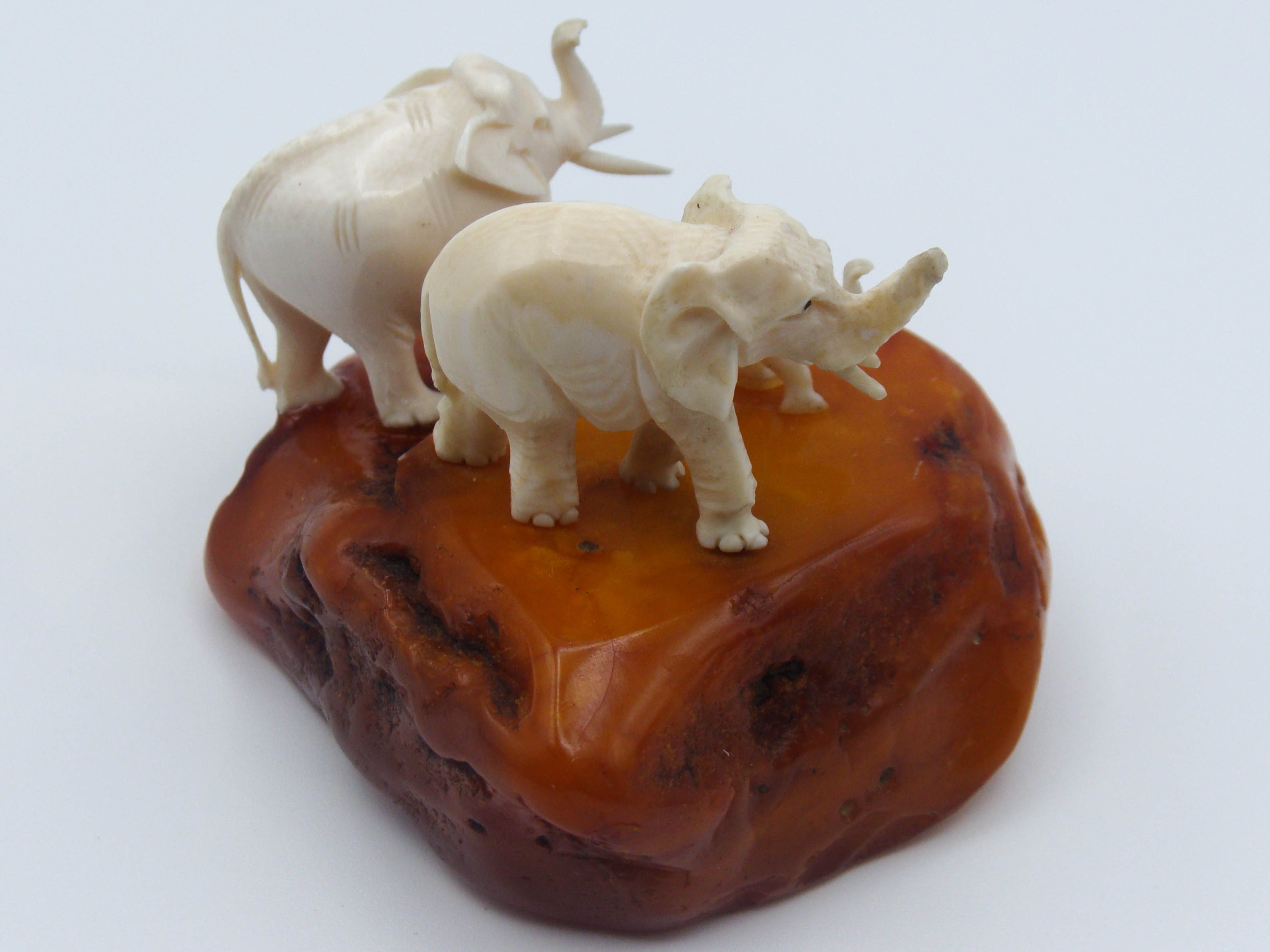baltic amber, amber, antique, amber stone, egg Yolk, Muslim amber, raw amber