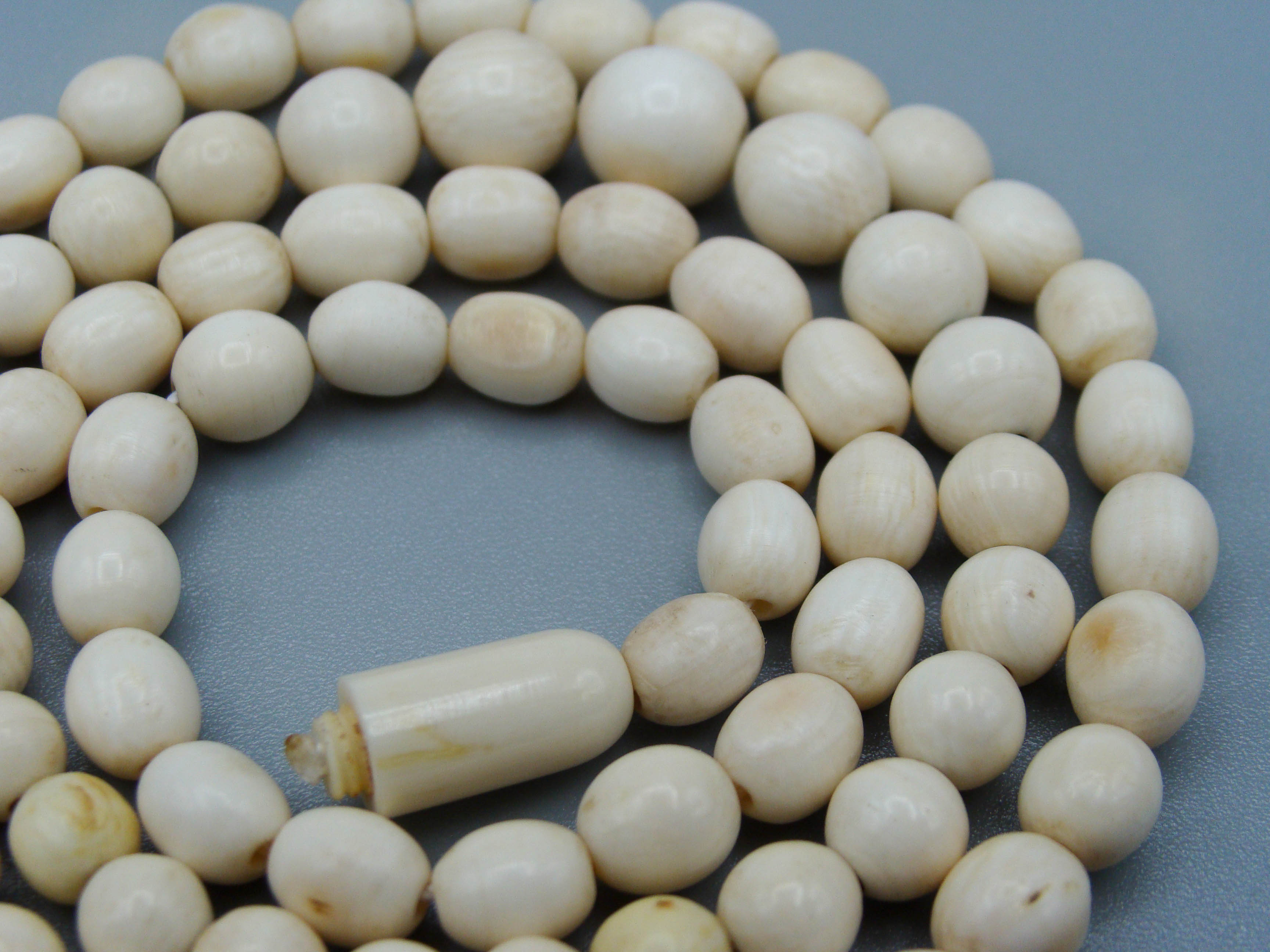 Antique Ivory, Natural Ivory, Elephant Ivory, Ivory necklace, Mediterranean Ivory, handcarved bone, Asien Ivory