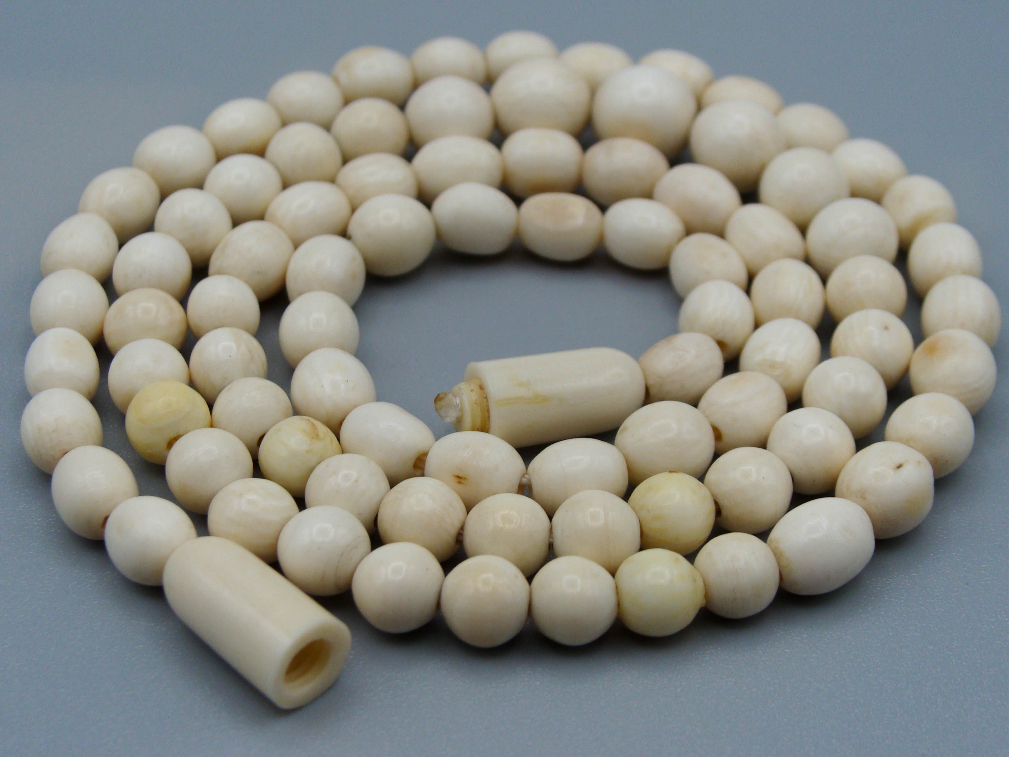 Antique Ivory, Natural Ivory, Elephant Ivory, Ivory necklace, Mediterranean Ivory, handcarved bone, Asien Ivory