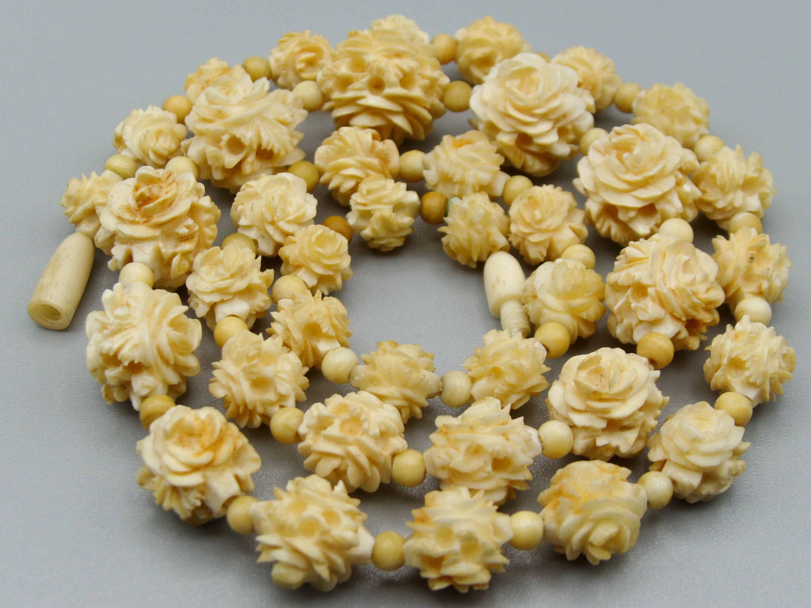 Antique Ivory, Natural Ivory, Ivory Necklace, Mediterranean Ivory, handcarved Ivory, Asien Ivory, Elephant Ivory, Ivory Chain