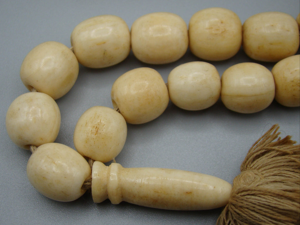 Antique Ivory, Natural Ivory, Mediterranean Ivory, handcarved Ivory, Asien Ivory, Elephant Ivory, Ivory Chain, Ivory necklace, Ivory Rosary, Rosary beads,  مسبحة, Masbaha, Muslim prayer beads