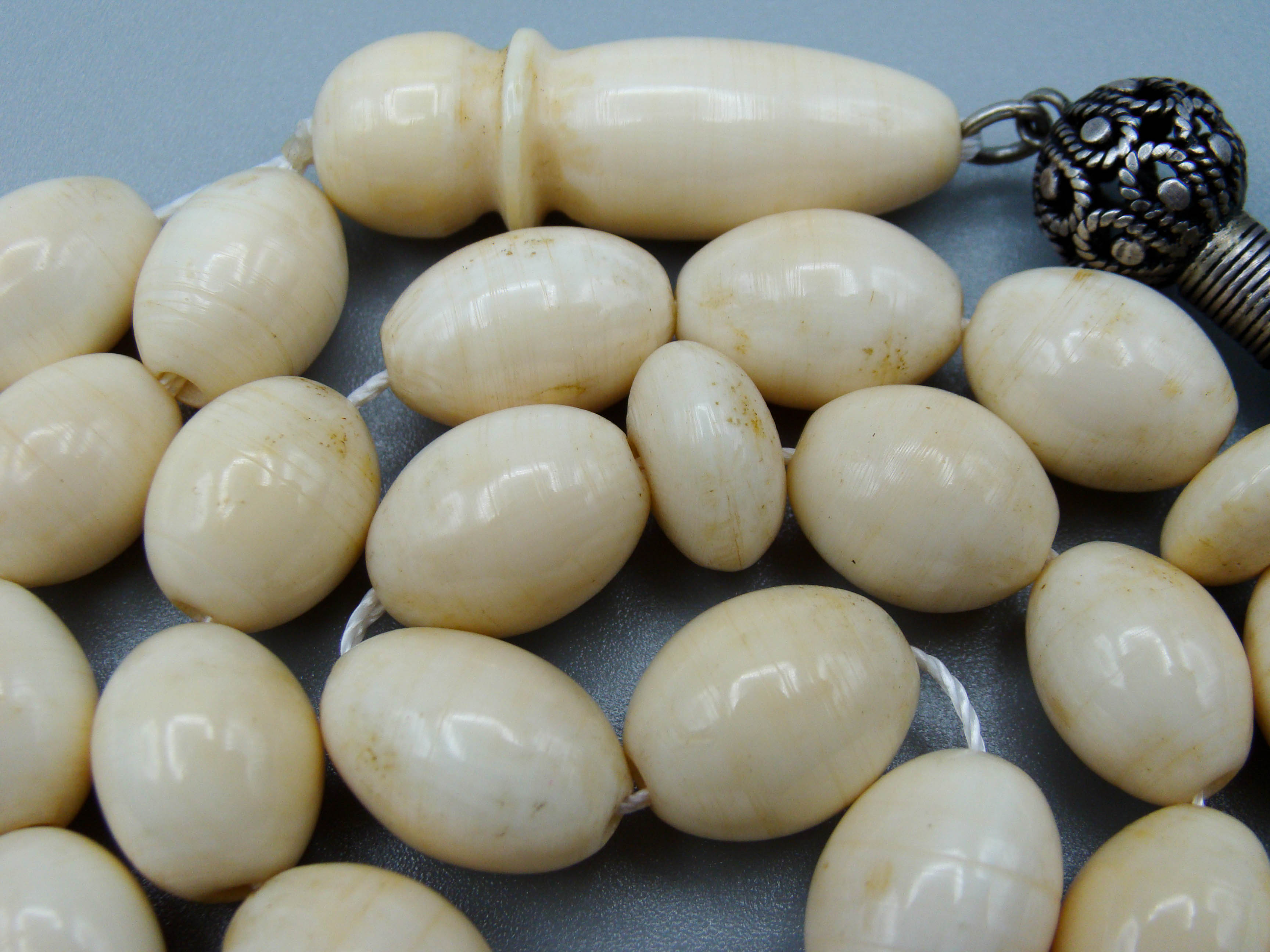 Antique Ivory, Natural Ivory, Mediterranean Ivory, handcarved Ivory, Asien Ivory, Elephant Ivory, Ivory Chain, Ivory necklace, Ivory Rosary, Rosary beads,  مسبحة, Masbaha, Muslim prayer beads, Sterling Silver